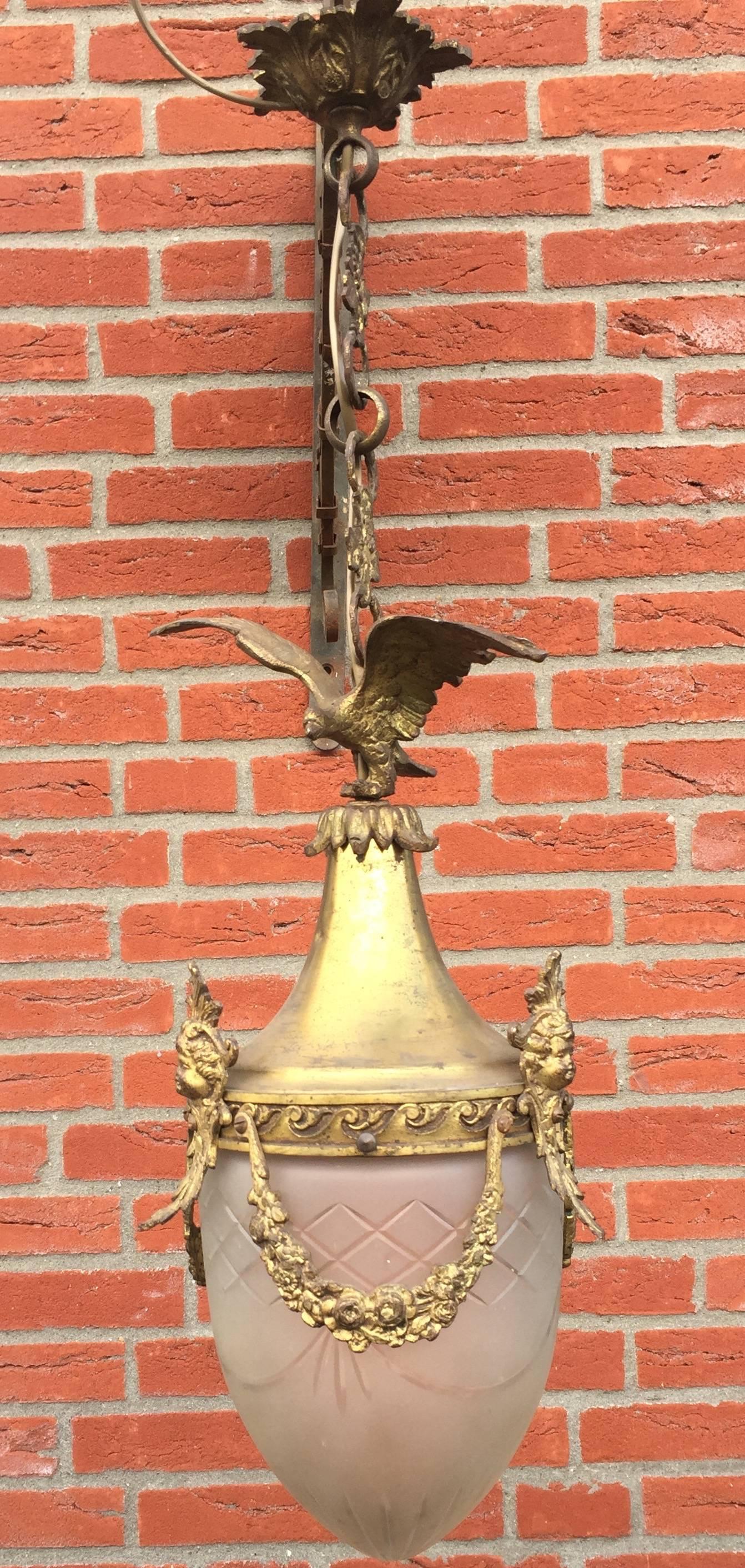 Early 20th Century Bronze and Glass Neoclassical Pendant with an Eagle & Putti 3