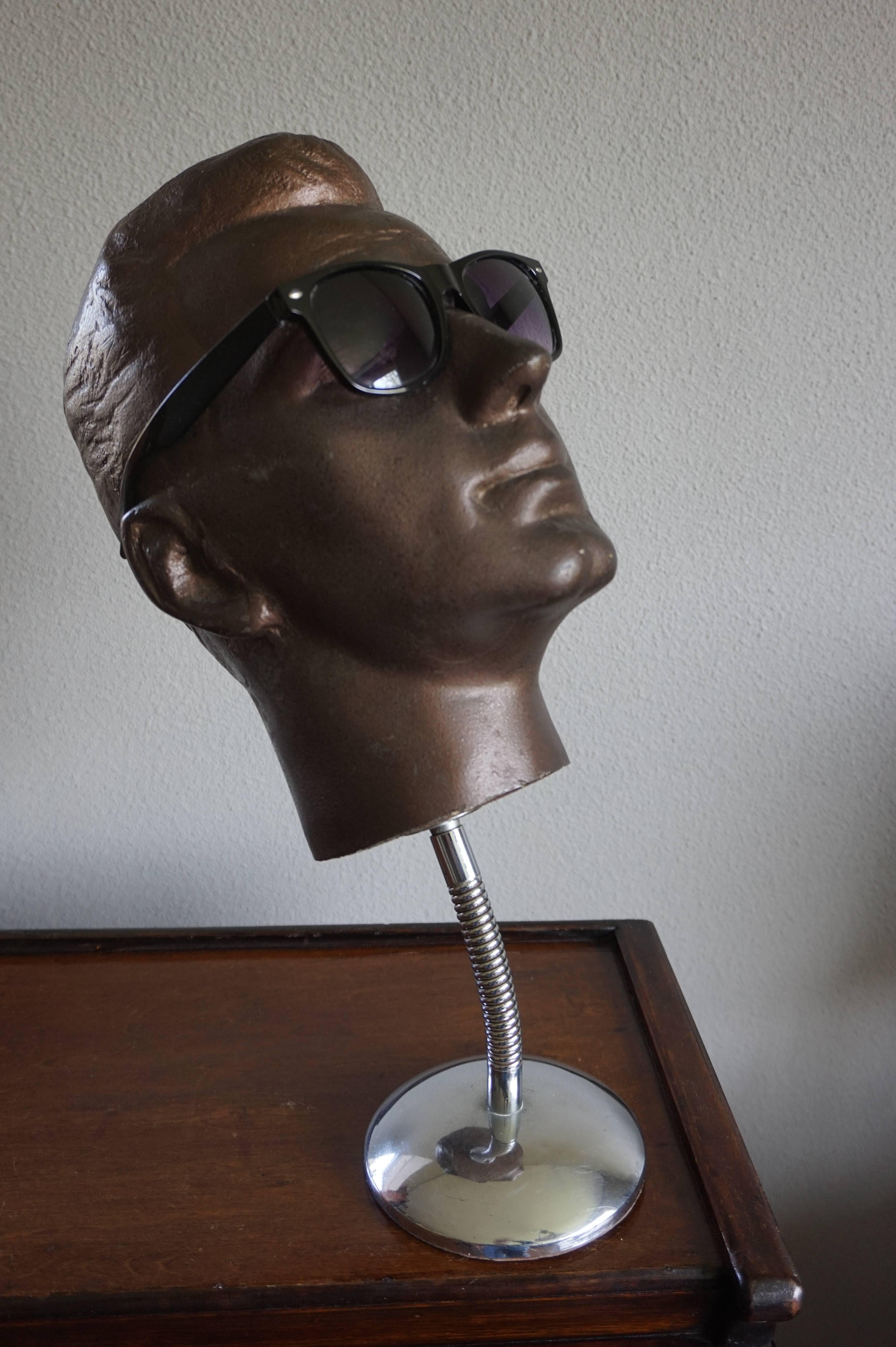 Männliche Schaufensterpuppe Kopf Wood & Early Plastic Ideal Display für Sonnenbrillen American ? (Europäisch) im Angebot