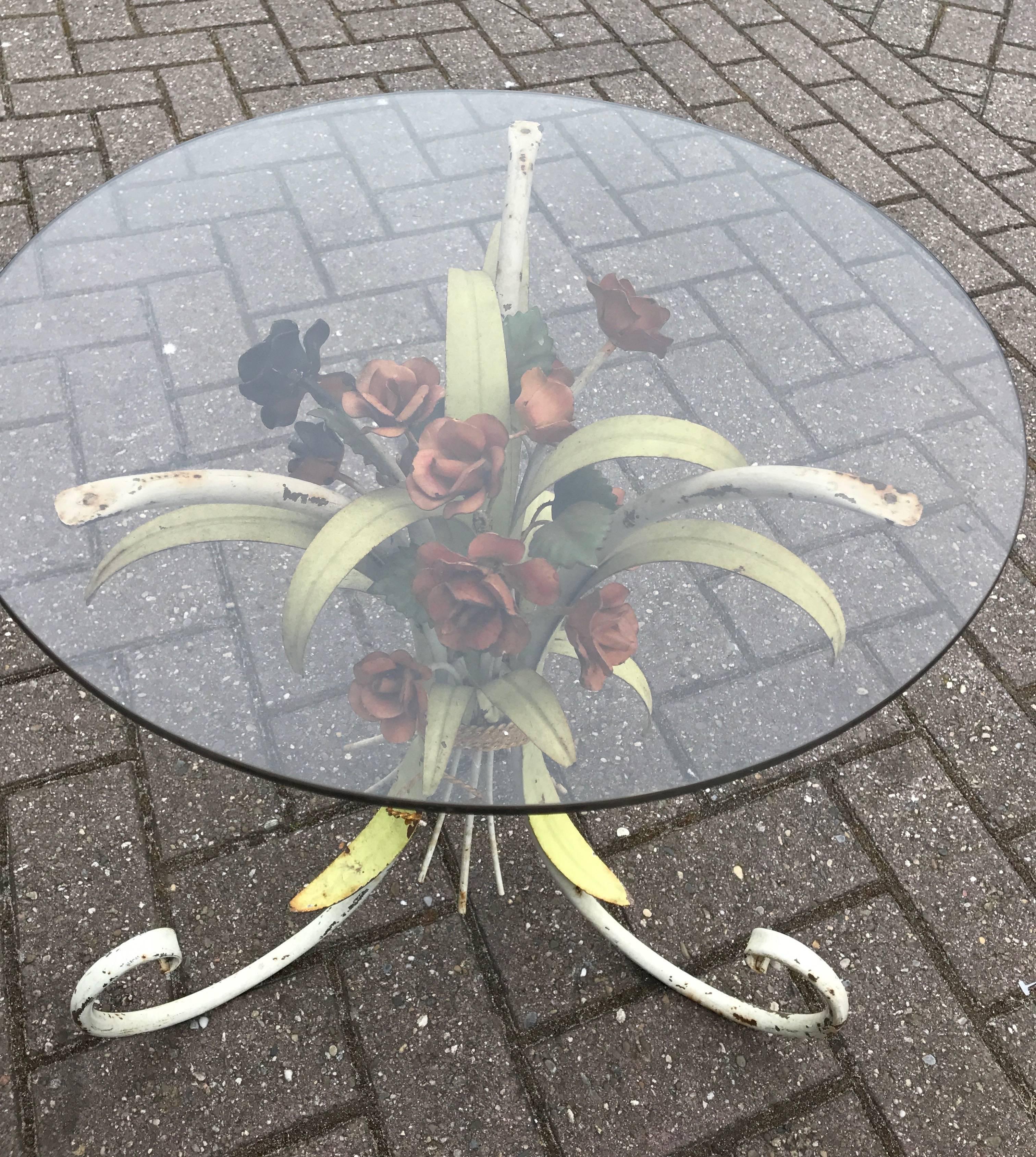 Italian Hand-Painted Flowers or Roses End Table with a Round Smoked Glass Top In Good Condition In Lisse, NL