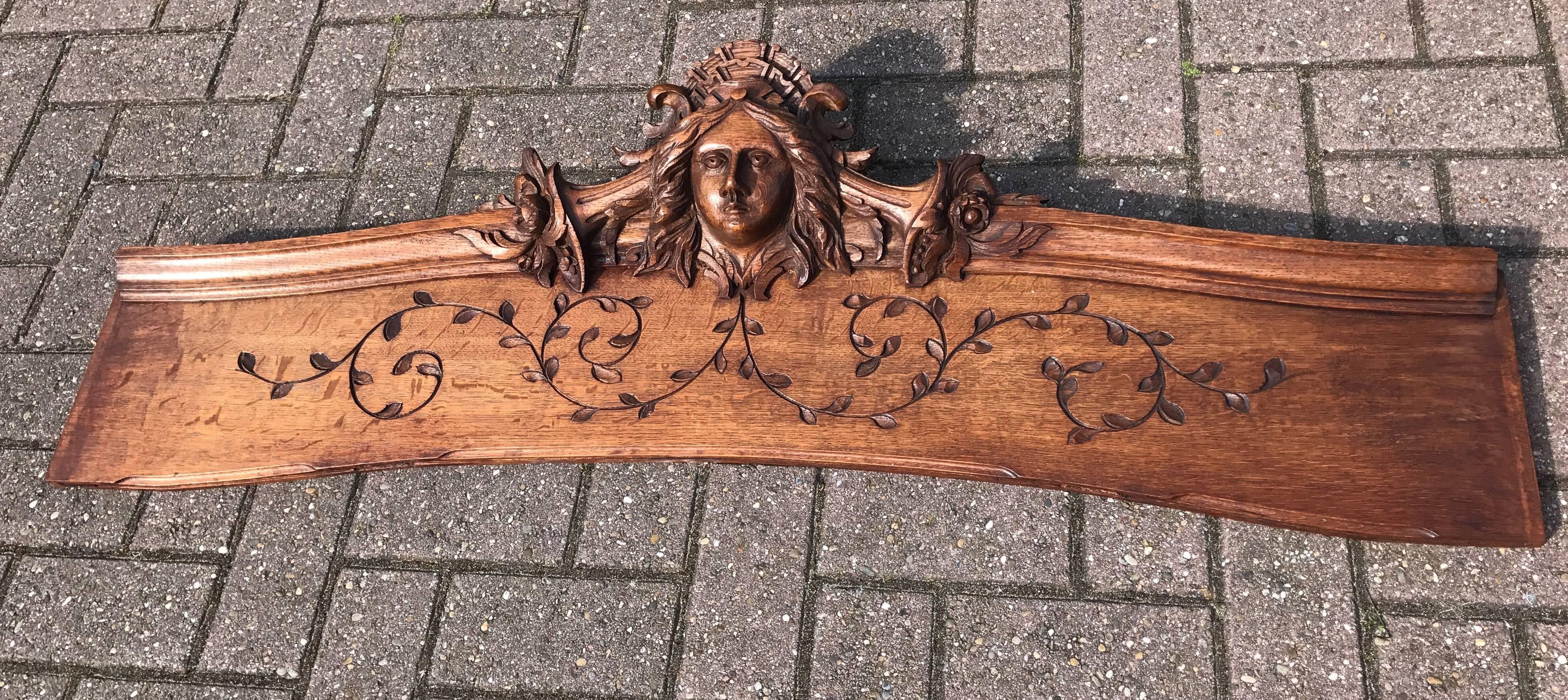Hand-Carved Art Nouveau over a Door Pediment or Quilt / Tapestry Wall Hanger In Excellent Condition In Lisse, NL