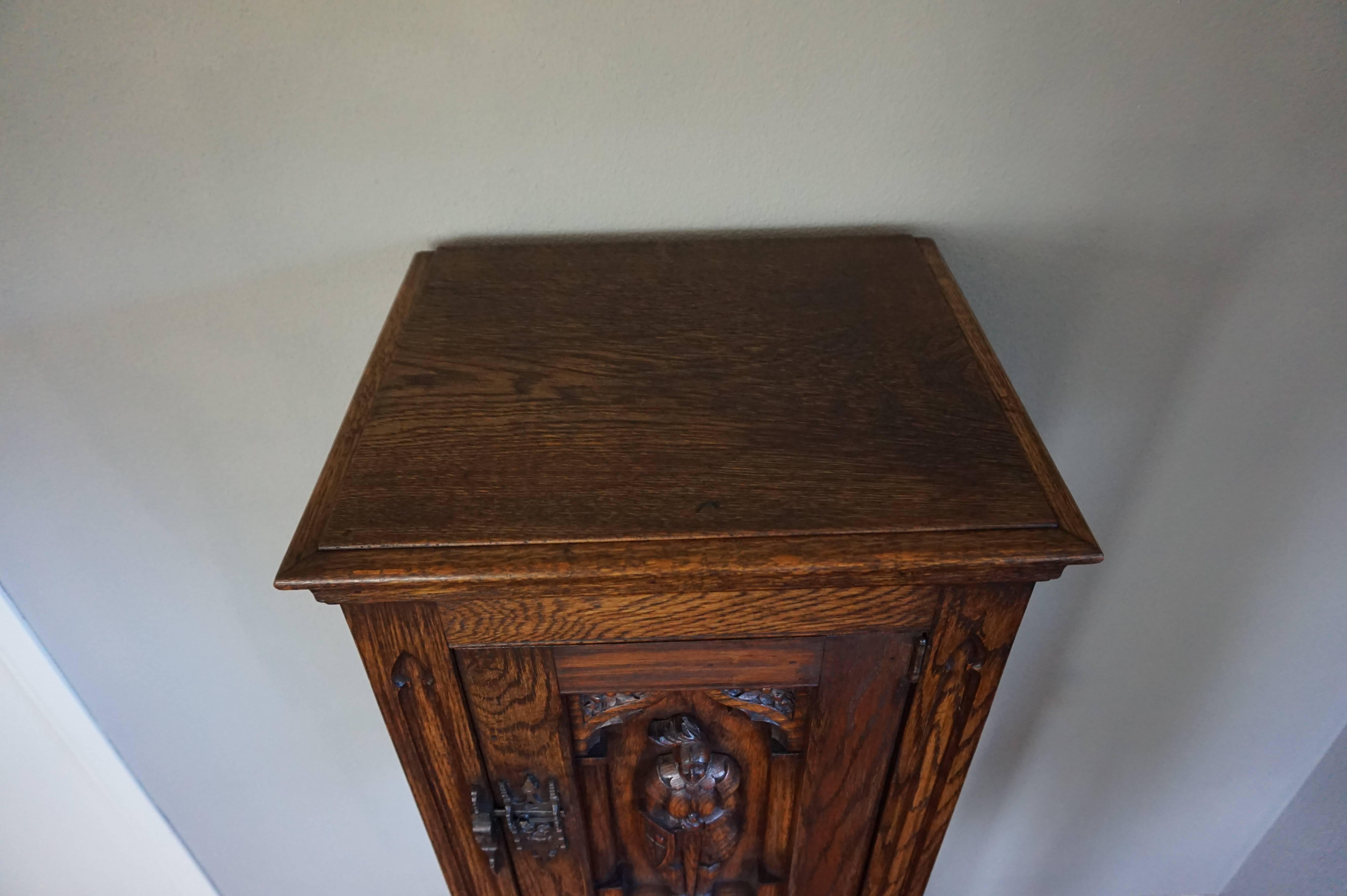 Gothic Revival Oak Dry Bar / Hallway Cabinet with Carved Knight & Cast Iron Lock 3