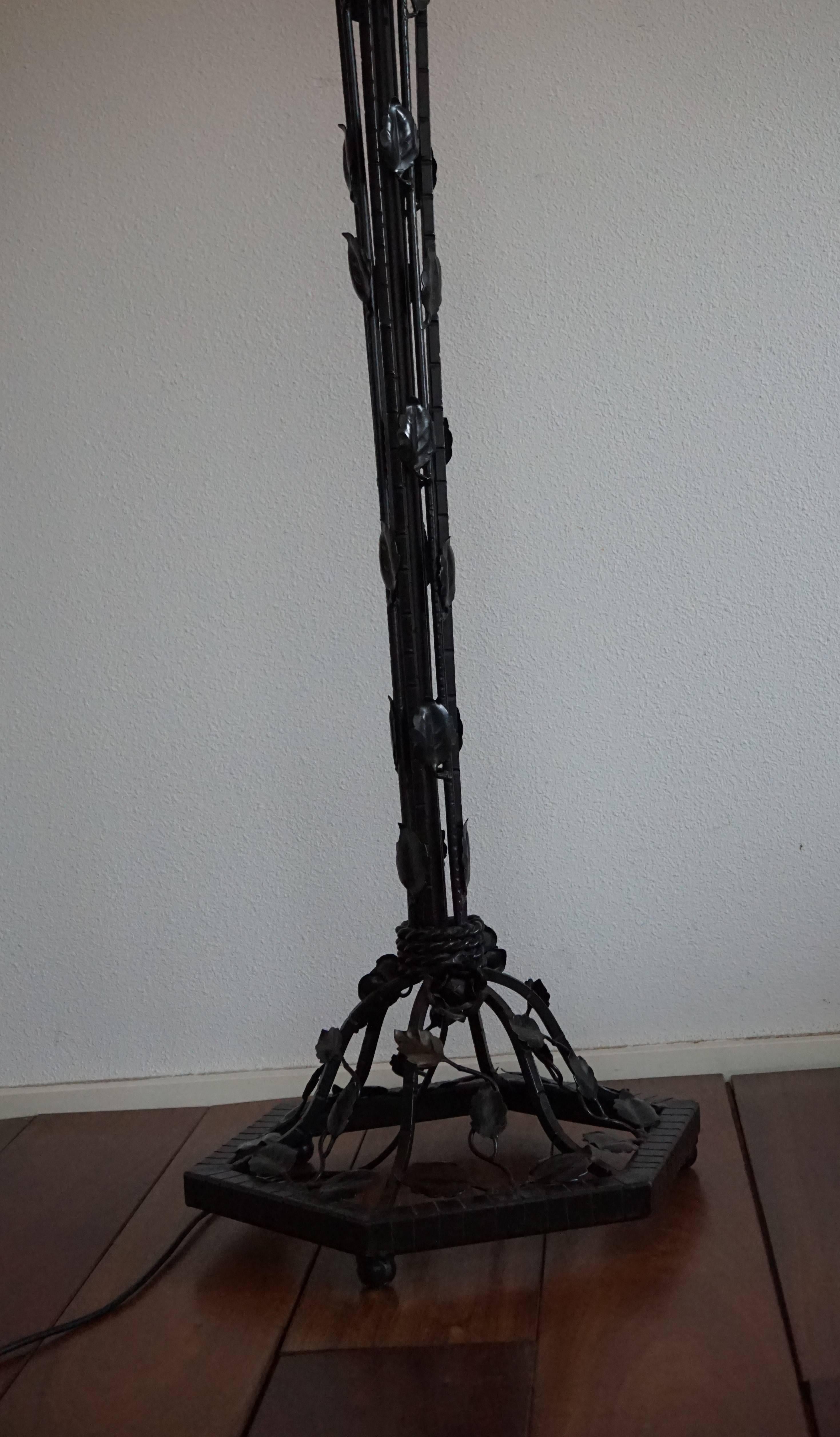 Hand-Crafted Art Nouveau Style Flower like Wrought Iron Floor Lamp & Pate De Verre Lamp Shade