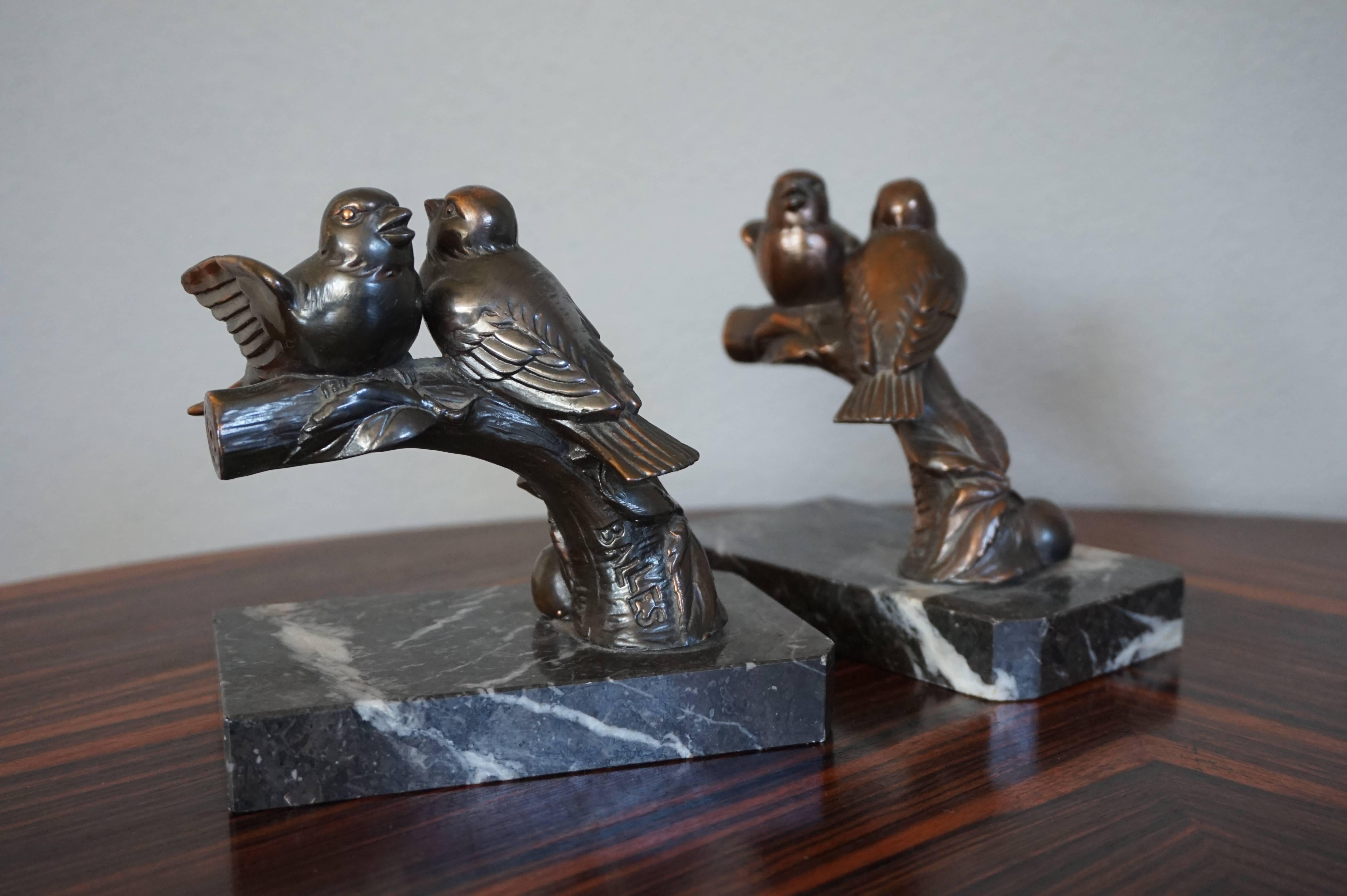 Early 20th Century Art Deco Sparrow Bookends Signed 'Balles' with Marble Base In Excellent Condition In Lisse, NL