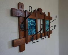 Early 20th Century Arts & Crafts Oak and Majolica Glazed Flower Tiles Coat Rack