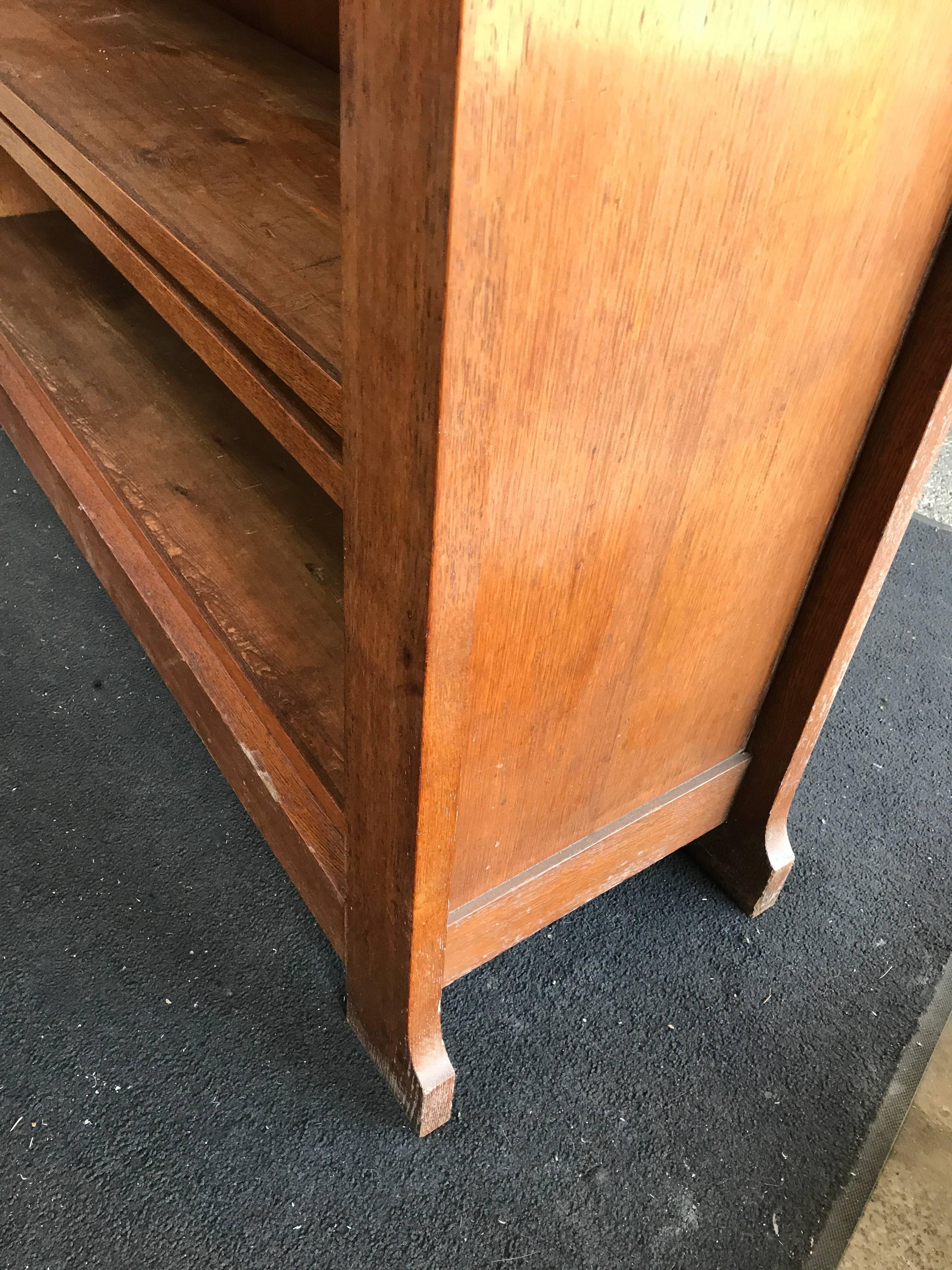 Late 1800 Large Arts & Crafts Mission Style Open Bookcase or Cupboard In Excellent Condition In Lisse, NL