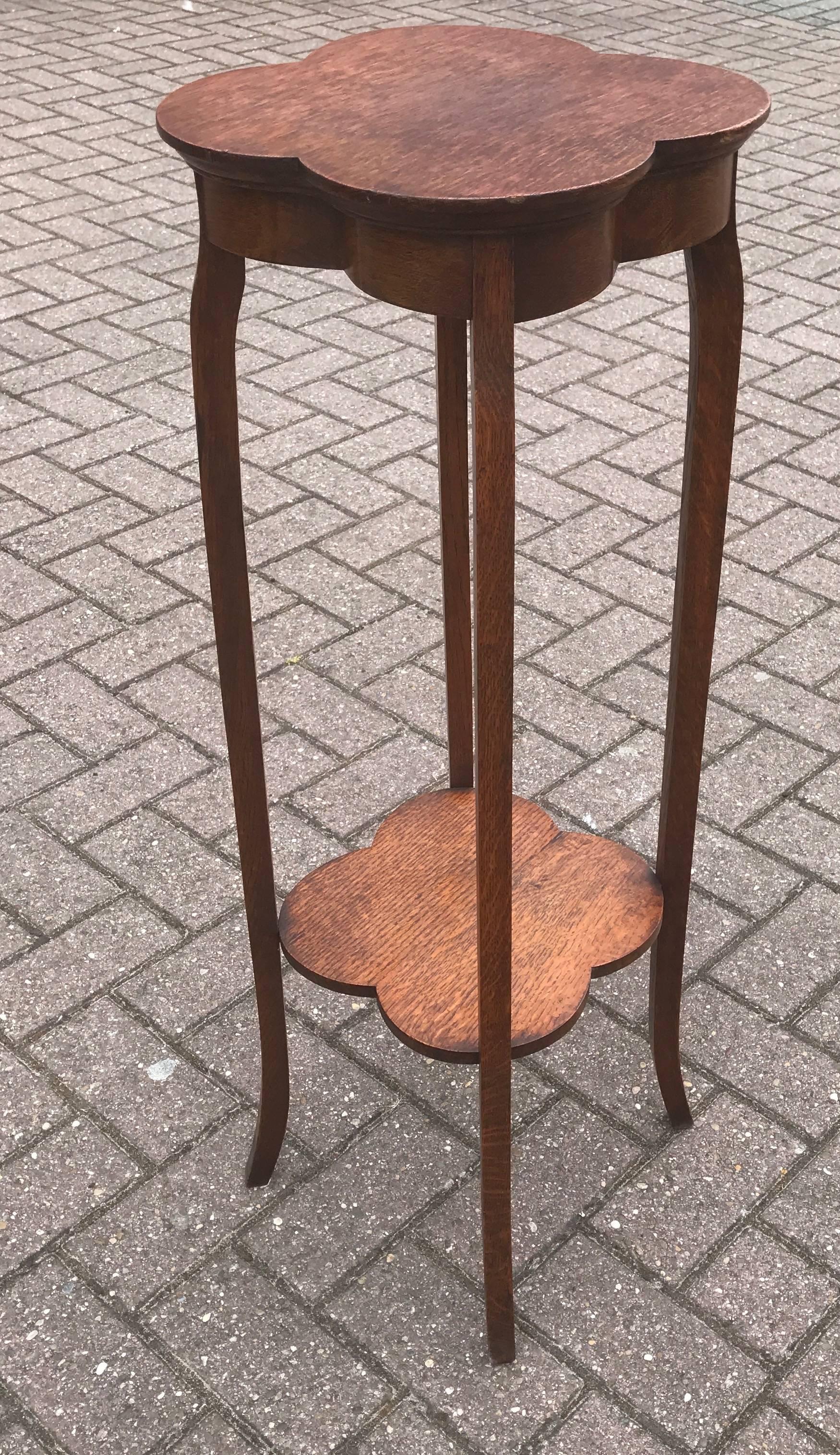 flower shaped side table