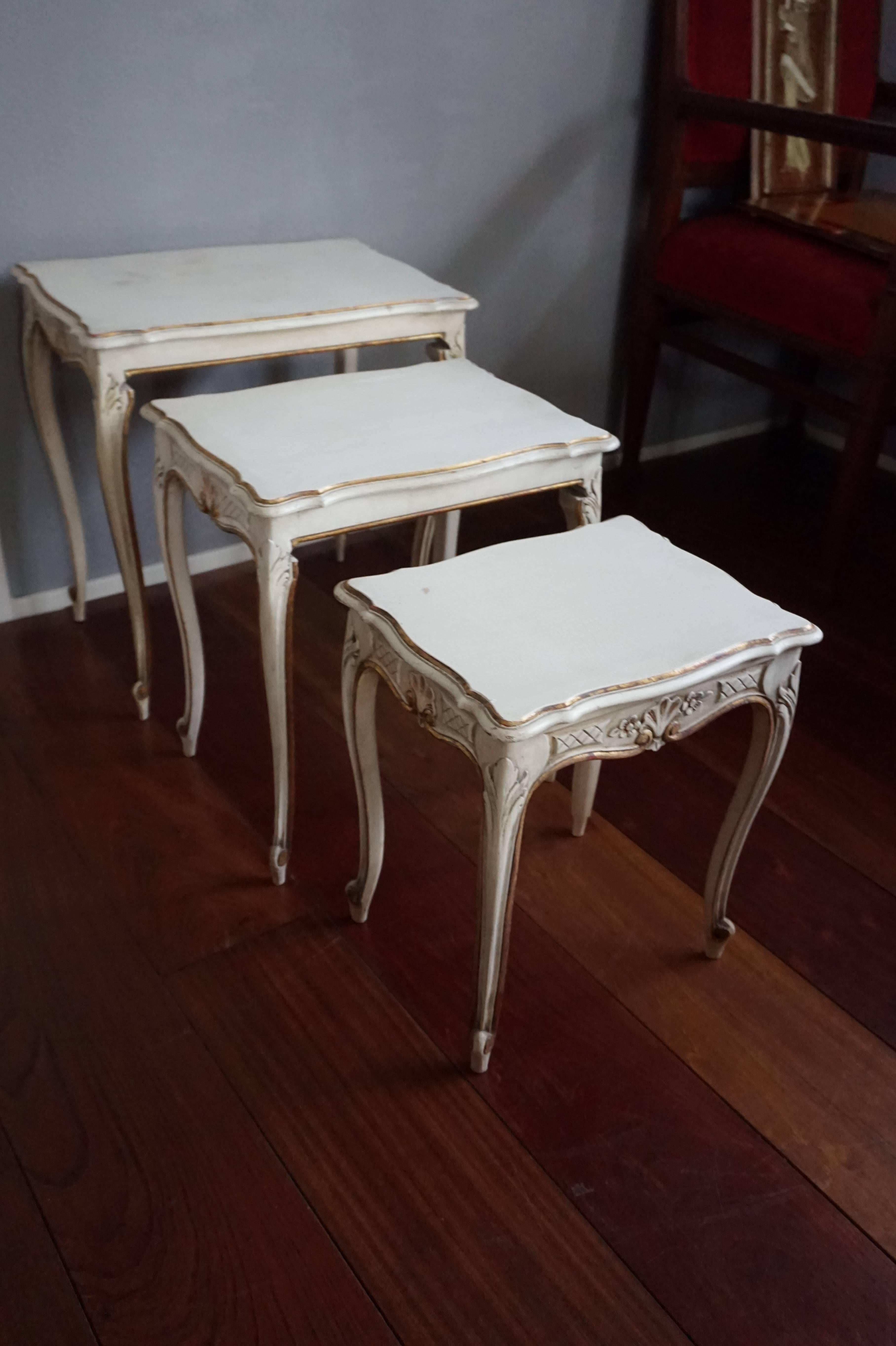 Early 20th Century Italian or French Nest of Tables in Beige-White with Gilding 1
