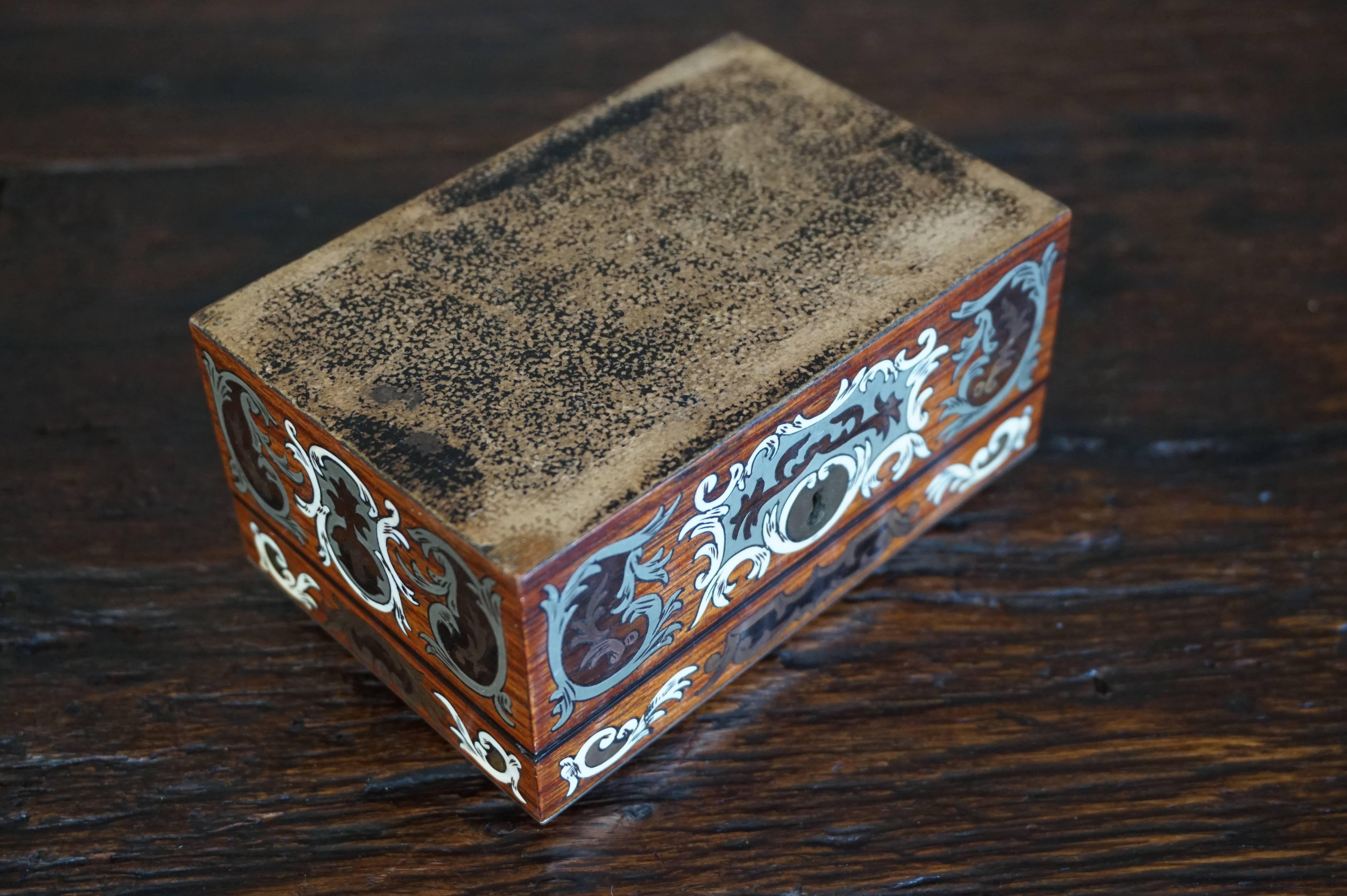 20th Century Stunning Antique Box Inlaid with Amazing Motifs in Silver, Bone, Mother-of-Pearl