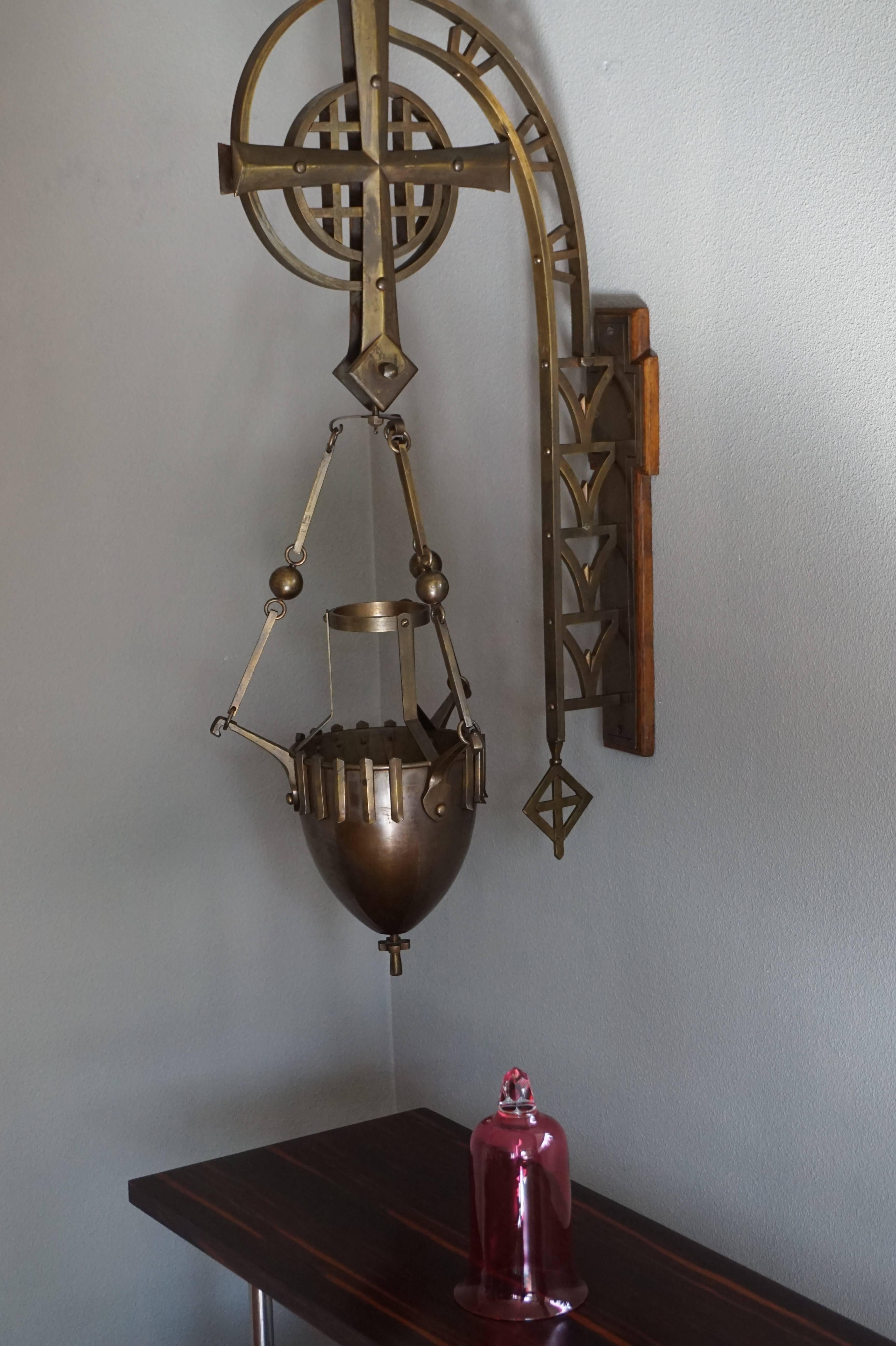 Unique, Stunning & Large Arts and Crafts Sanctuary Wall Lamp with Glass Vessel In Excellent Condition For Sale In Lisse, NL