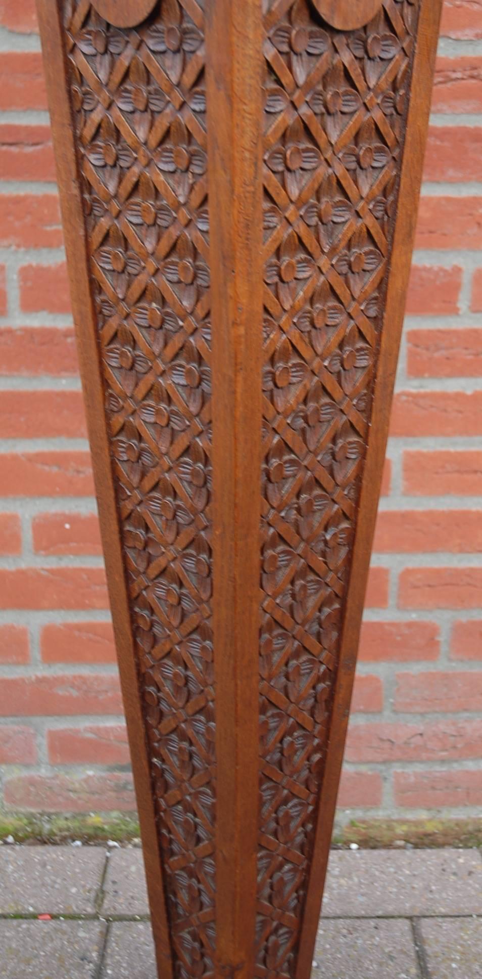 French Turn of the Century Hand-Carved Art Nouveau Sculpture or Plant Stand, Pedestal