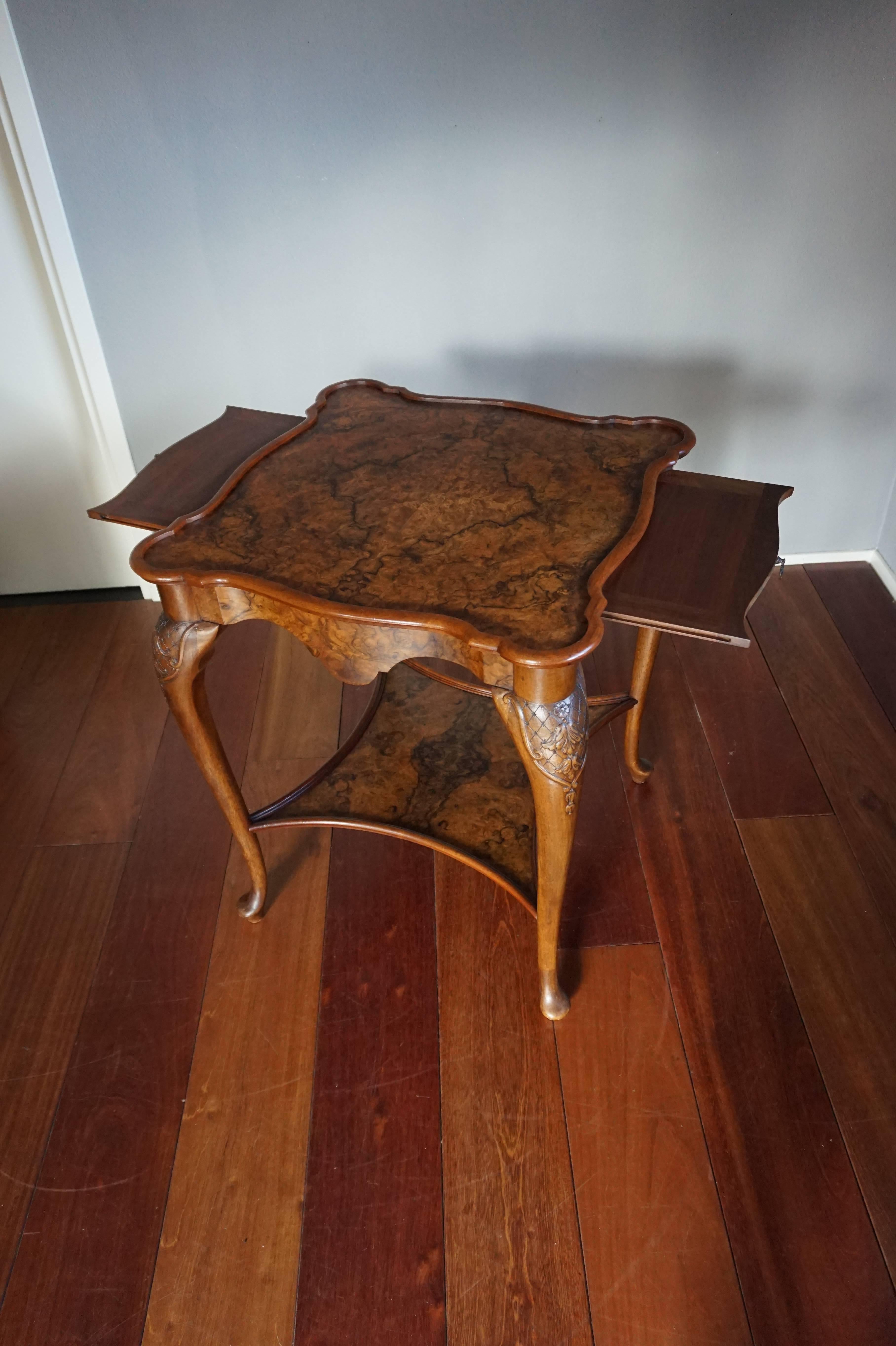 Glass Early 20th Century Chippendale Style Burl Walnut Drinks Table and Tray by Pander For Sale