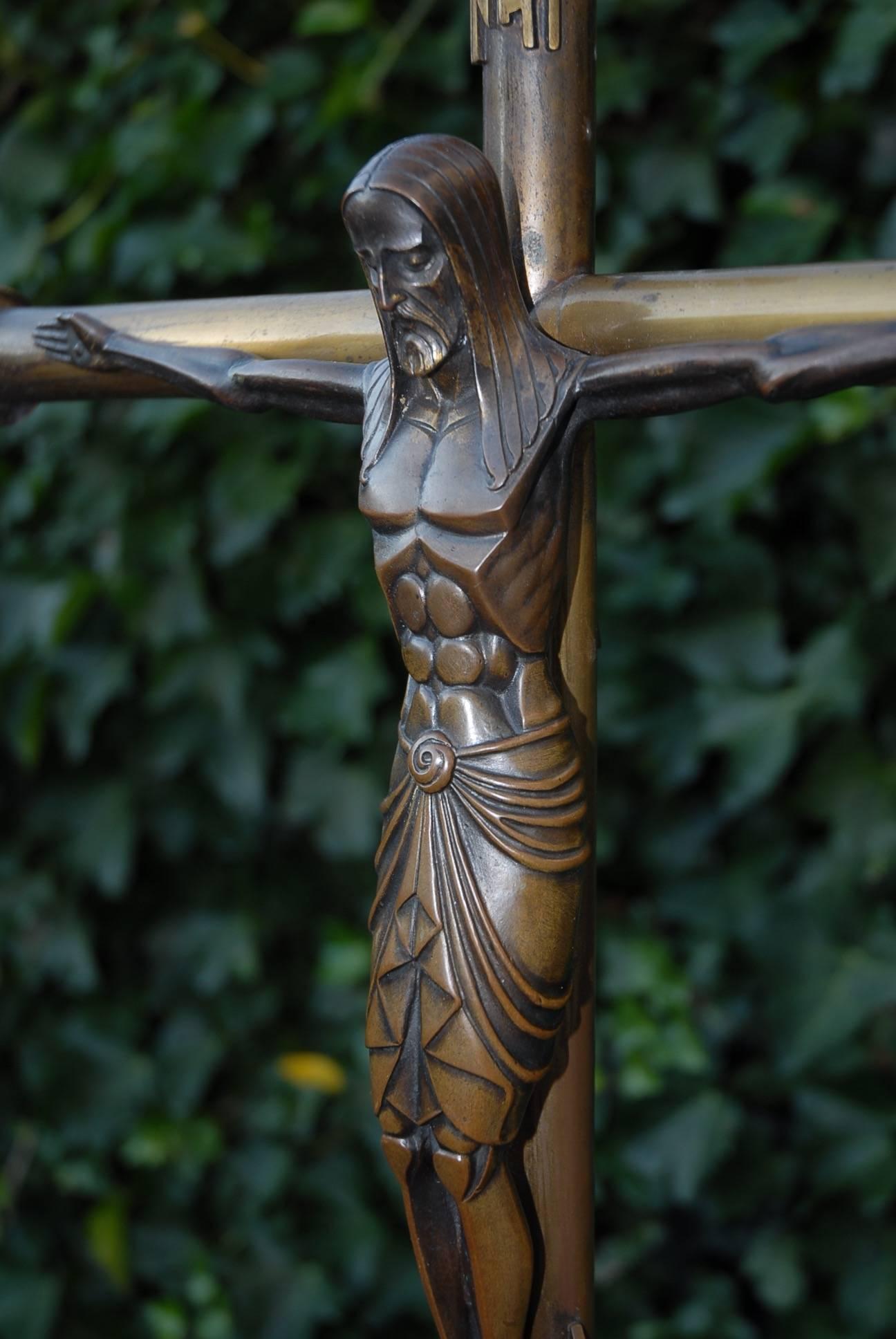 Stunning Art Deco Crucifix with a Stylized Bronze Christ Sculpture, 1920 2
