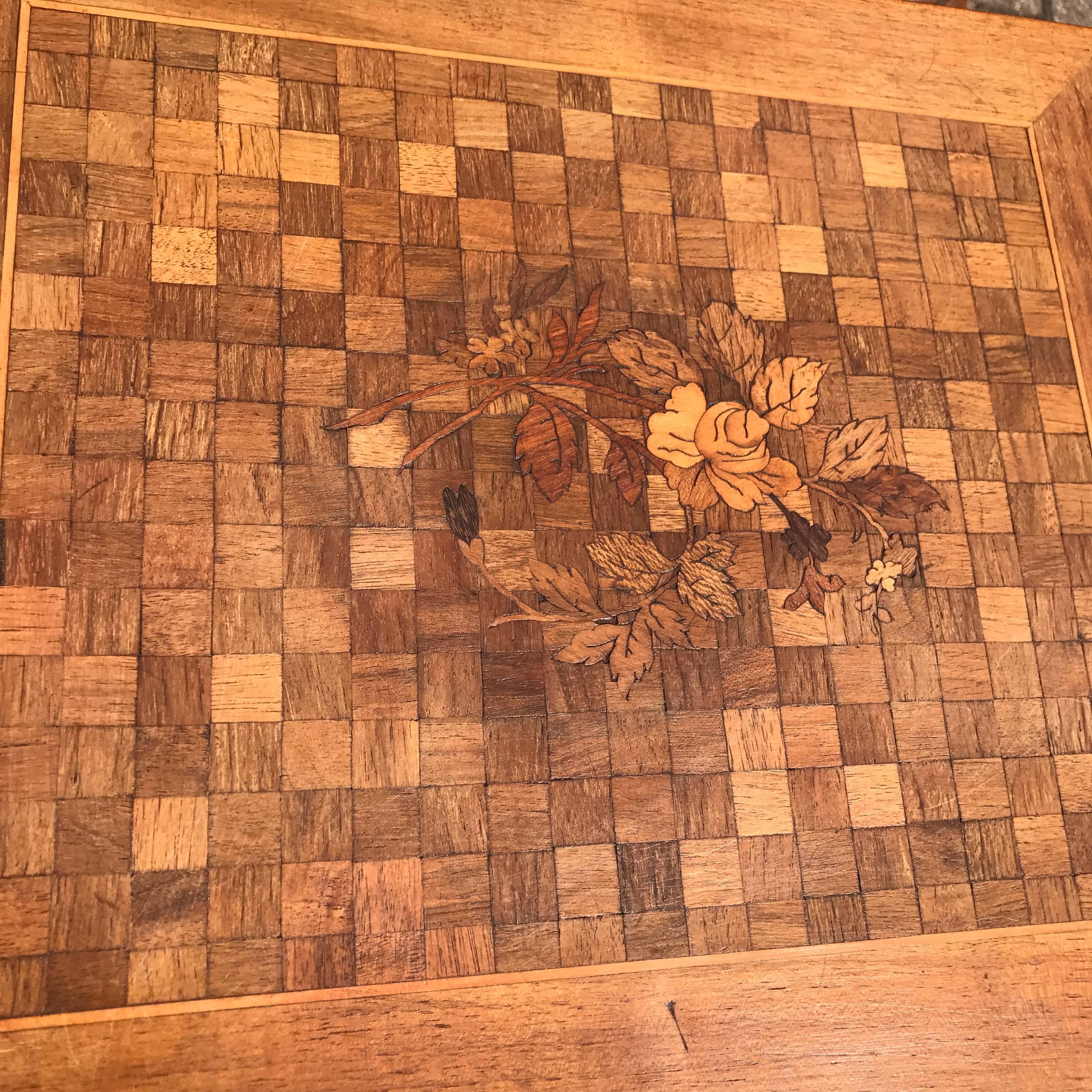 Art Nouveau Era Nest of Marquetry Tables with Inlaid Flowers in Gallé Style In Excellent Condition In Lisse, NL