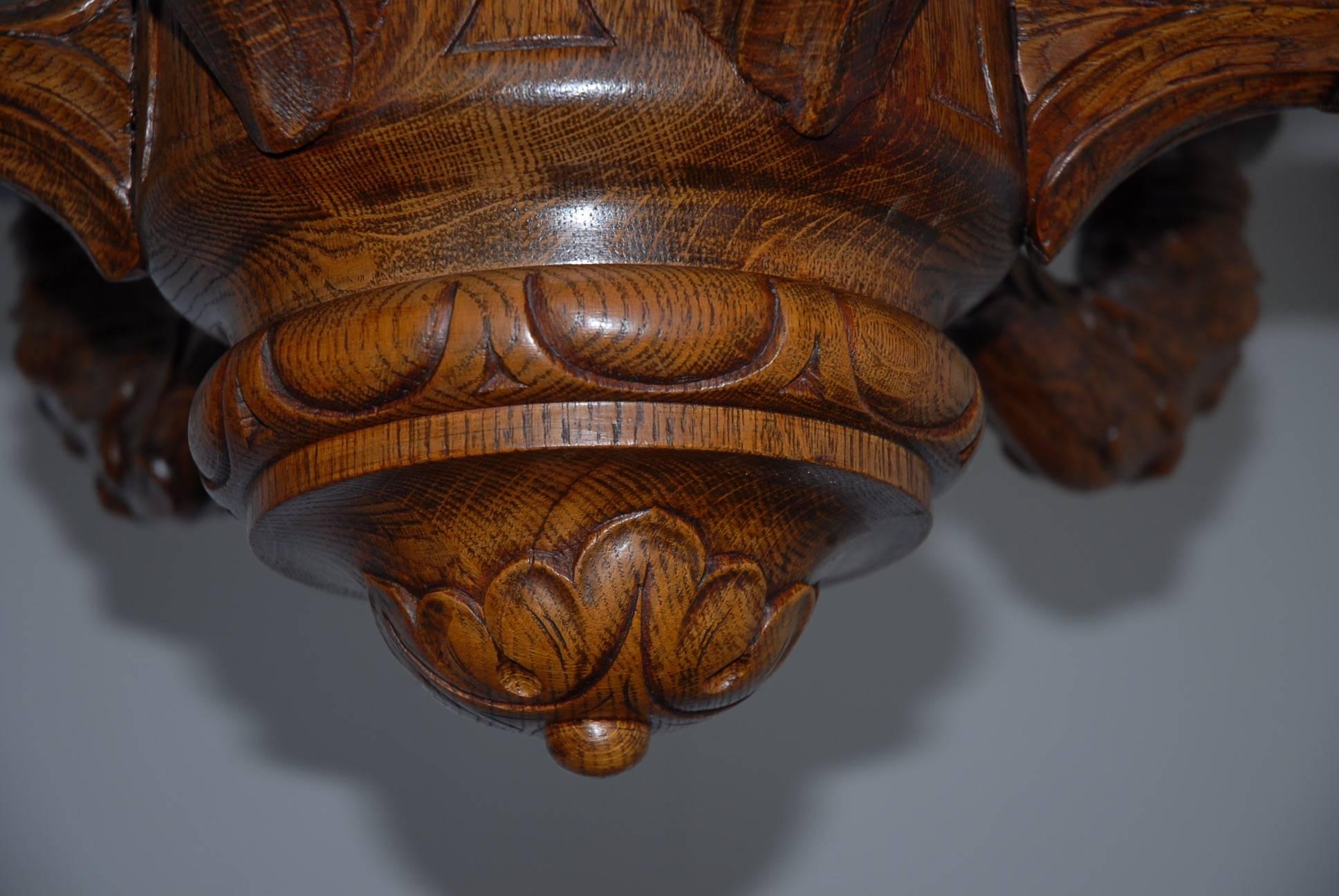 Hand-Carved Antique and Large Top Quality Carved Oak Six-Light Sculpture Chandelier Pendant For Sale