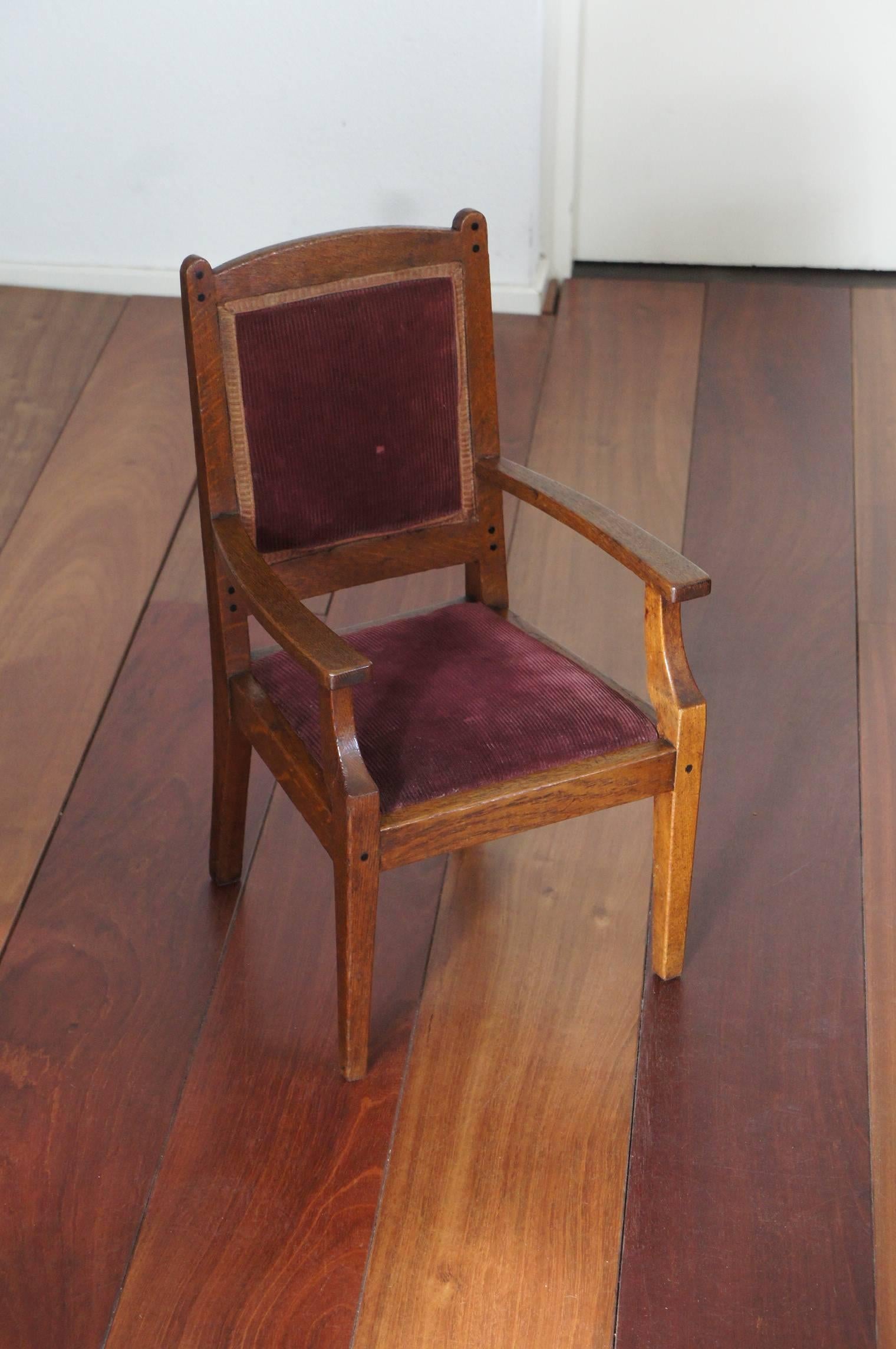 Oak Arts and Crafts Children's or Miniature Chair Attributed to Jac van den Bosch For Sale