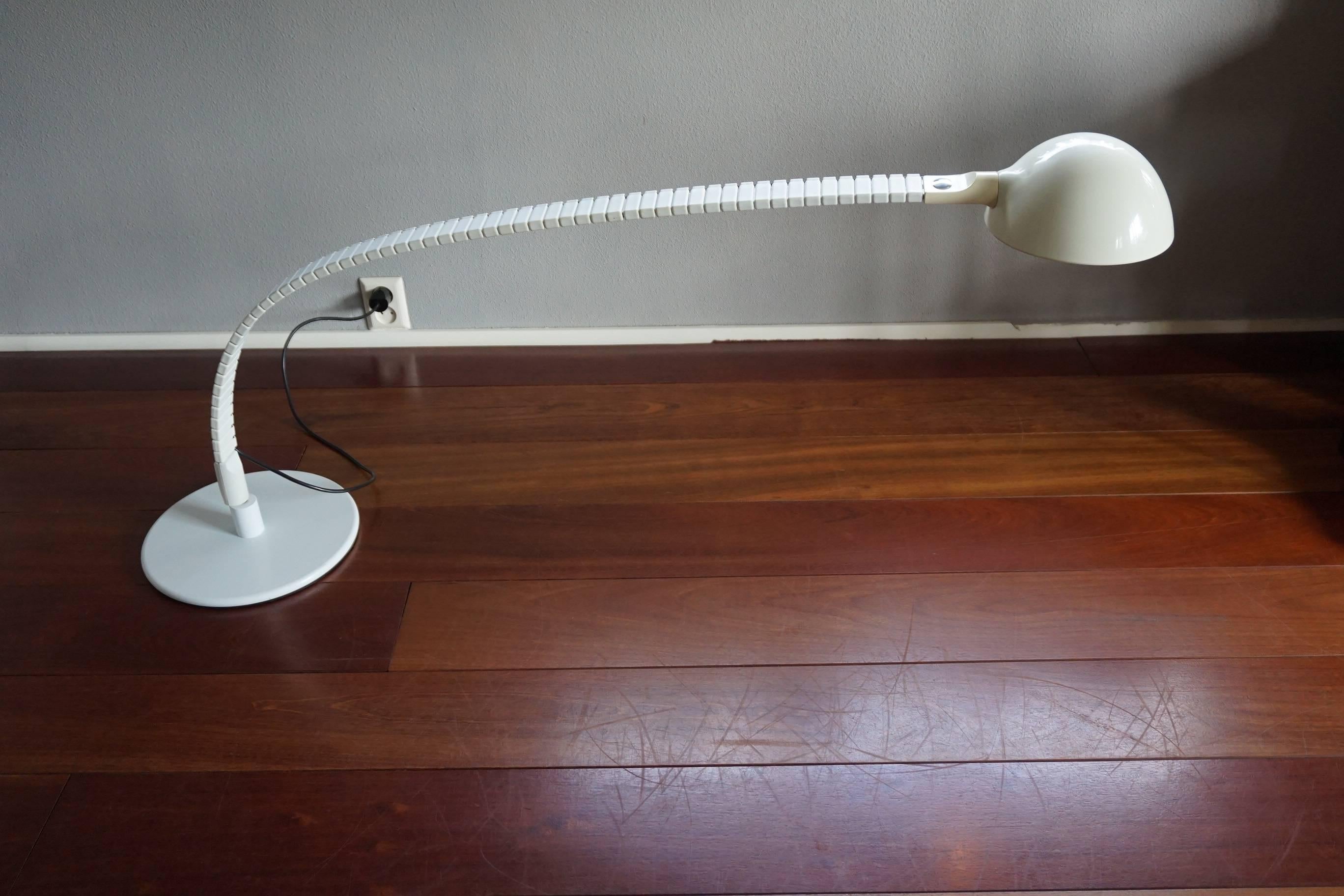 Rare & Stylish Mid-Century Modern Italian Design Floor Lamp by Elio Martinelli In Good Condition In Lisse, NL