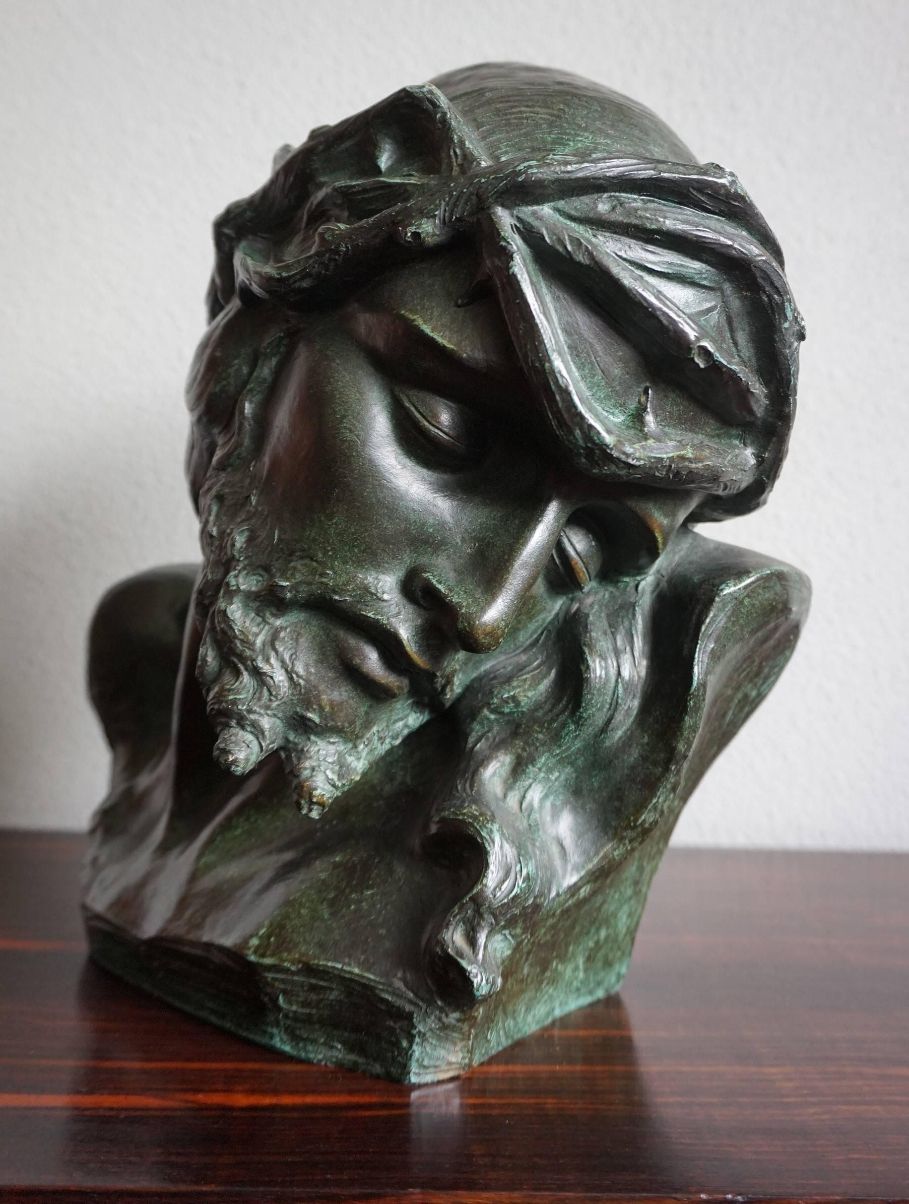 Busto religioso escultura de Cristo en terracota bronceada de principios de 1900, firmado S. Marton Art Decó