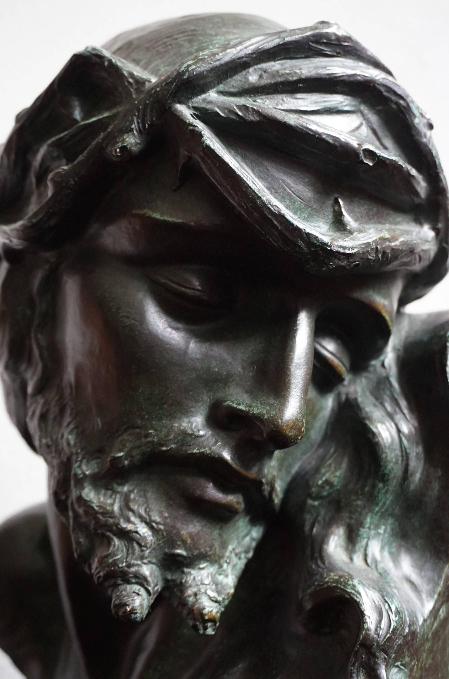 Busto religioso escultura de Cristo en terracota bronceada de principios de 1900, firmado S. Marton Belga