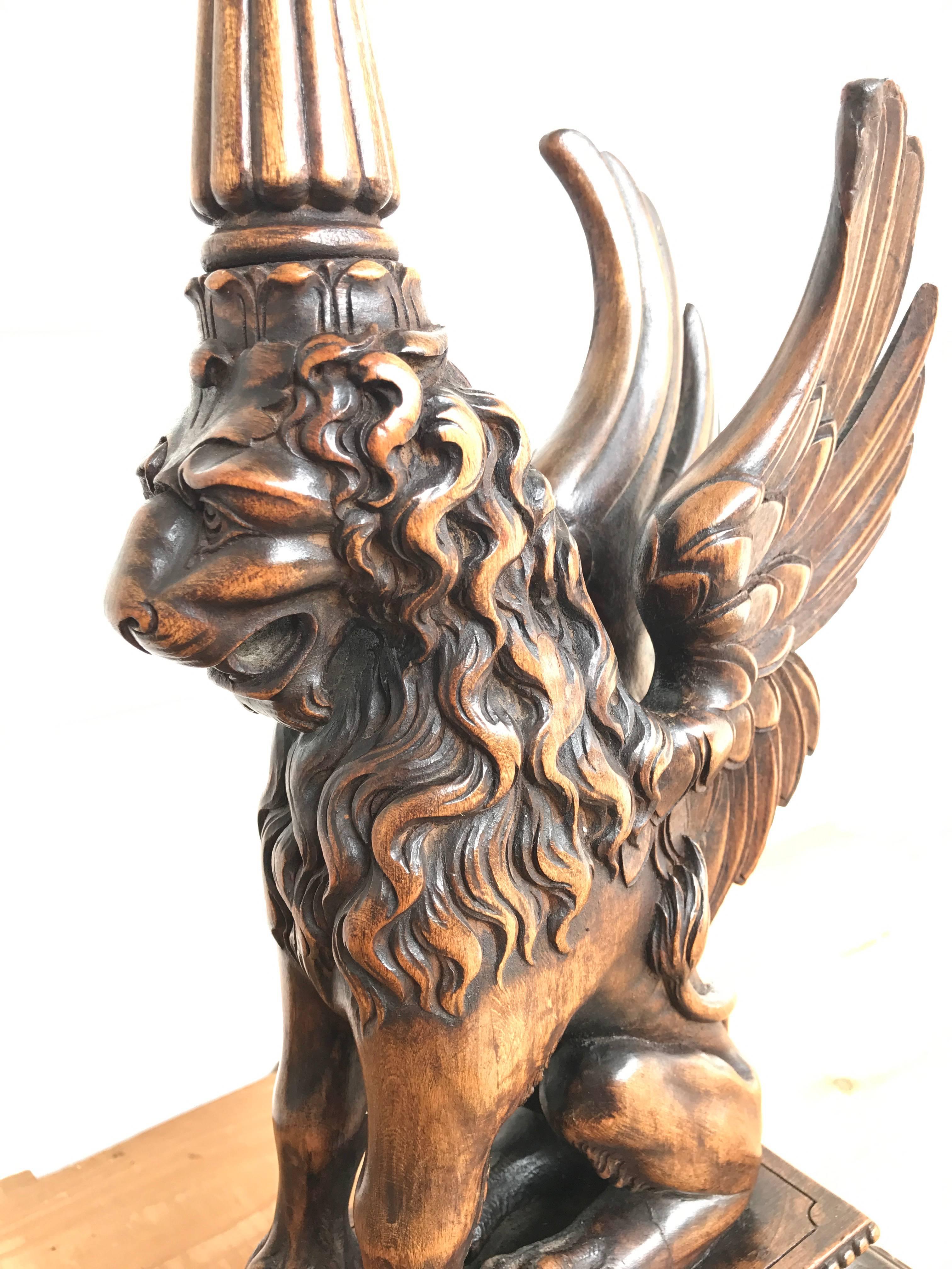 Empire Italian Desk or Table Lamp with Carved Wood Lion Sculpture on Marble Base