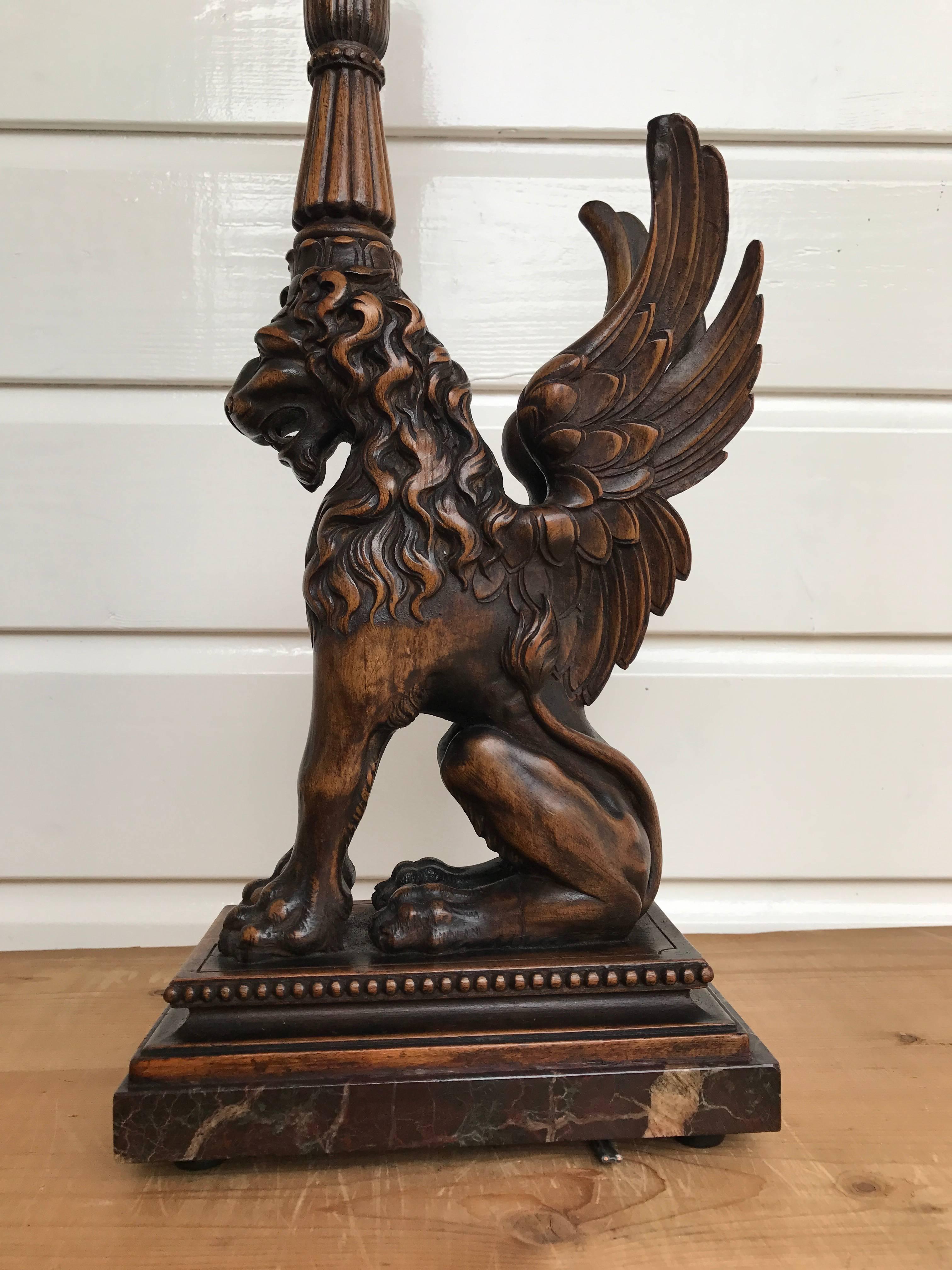 Italian Desk or Table Lamp with Carved Wood Lion Sculpture on Marble Base 4