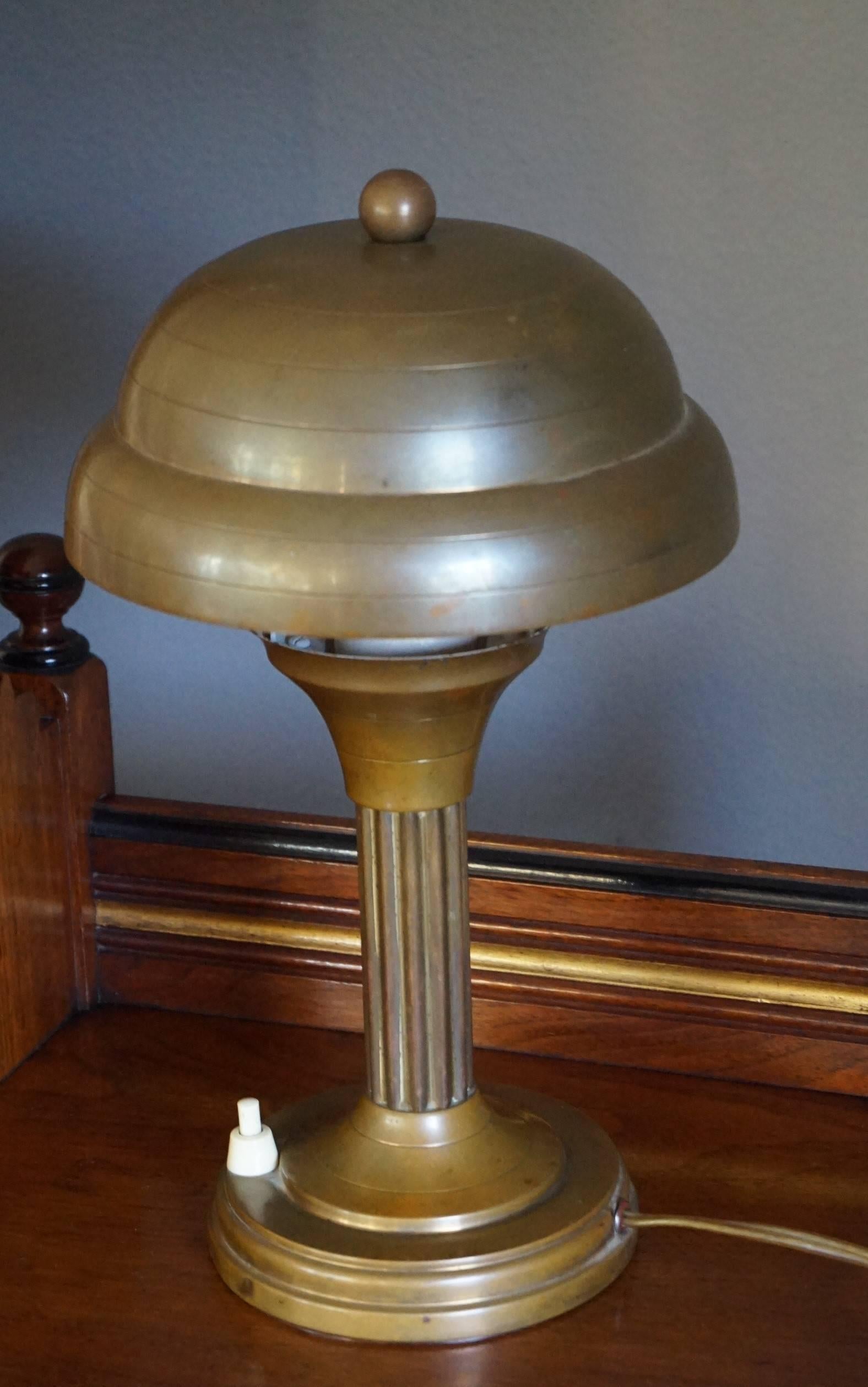 Stylish and Handcrafted Copper Metal Art Deco Table or Desk Lamp 4