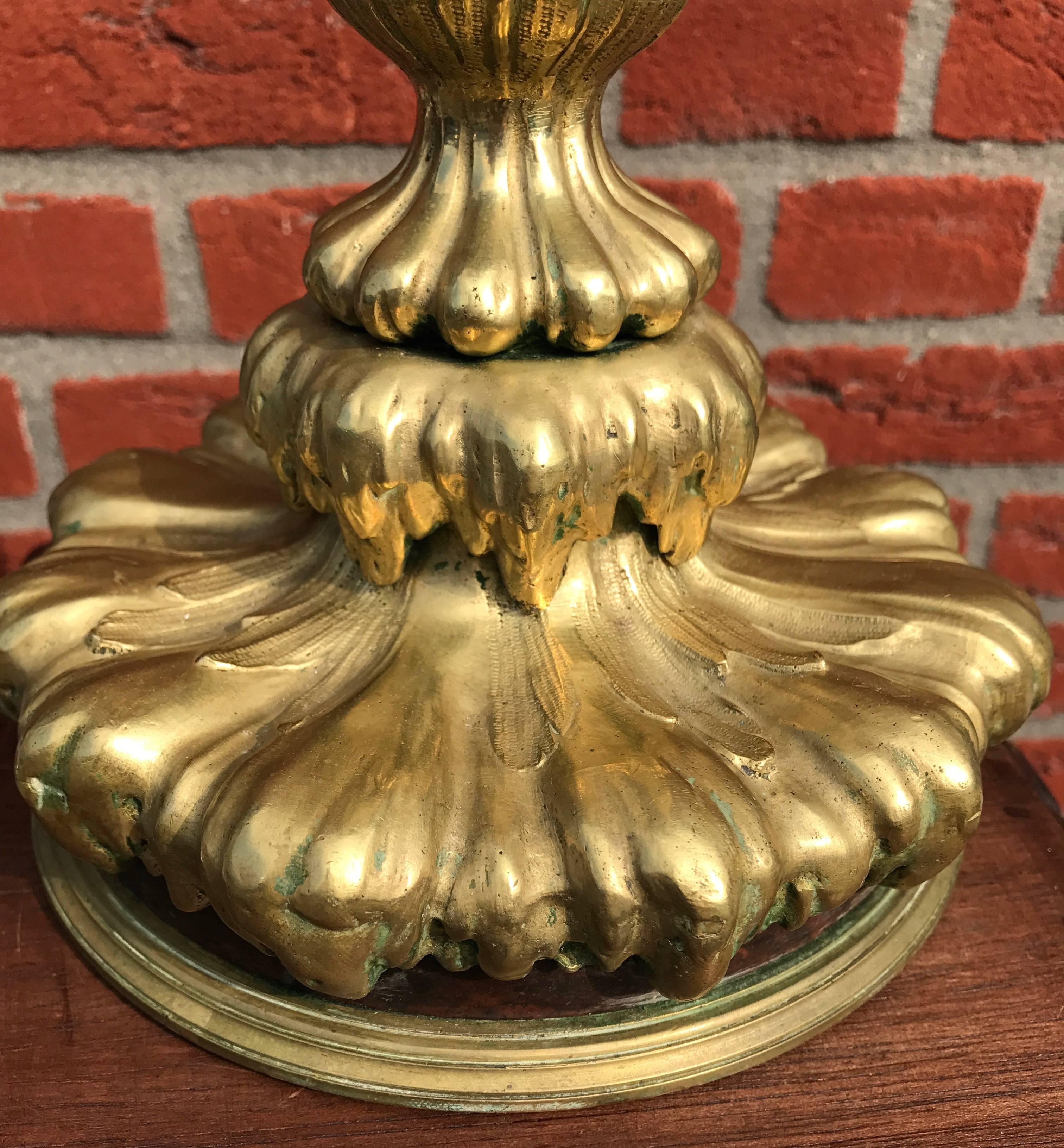 Rare lampe de table ou de bureau Art nouveau français du début des années 1900 en bronze avec base en marbre en vente 2