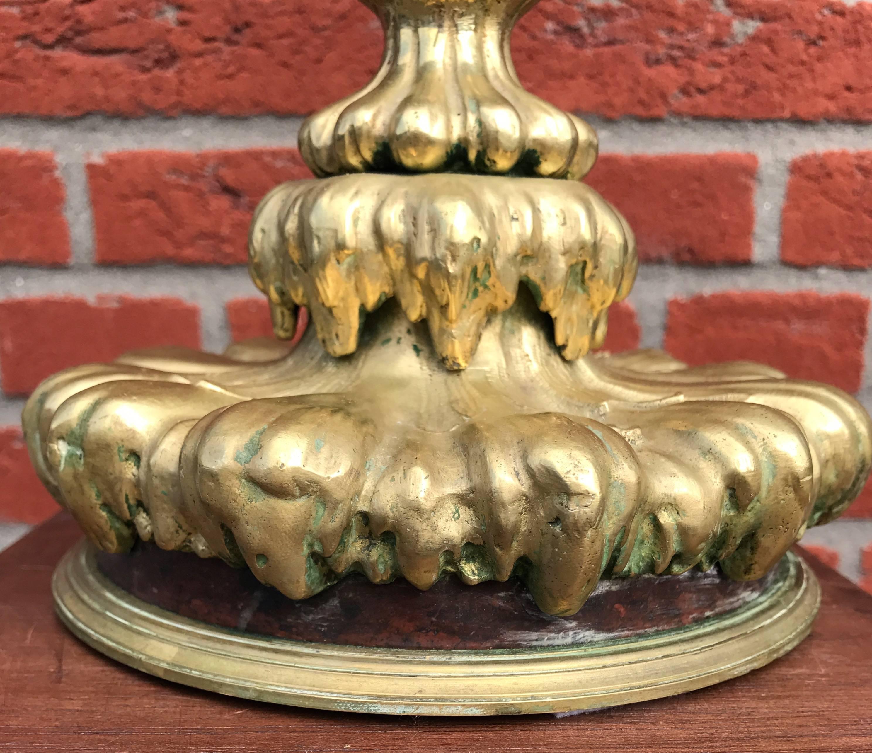Rare lampe de table ou de bureau Art nouveau français du début des années 1900 en bronze avec base en marbre en vente 3