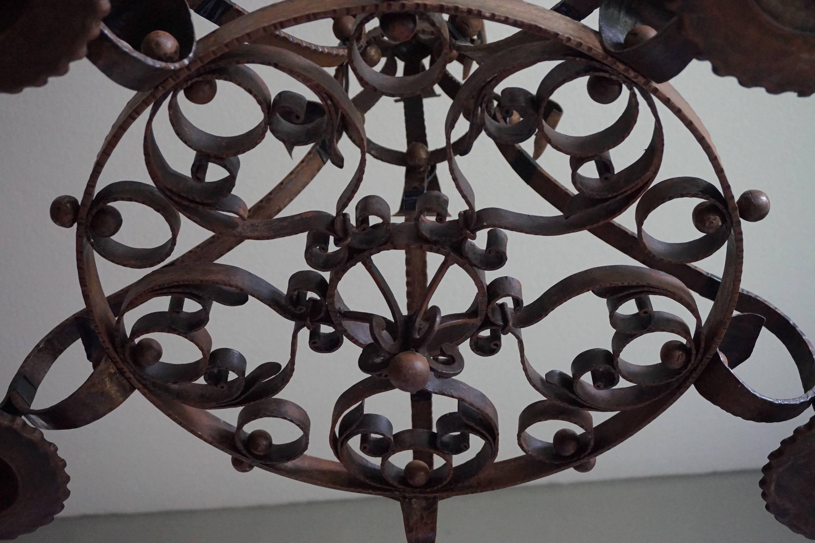 Good Size & Hand-Forged Arts & Crafts Wrought Iron Light Fixture or Chandelier In Good Condition In Lisse, NL