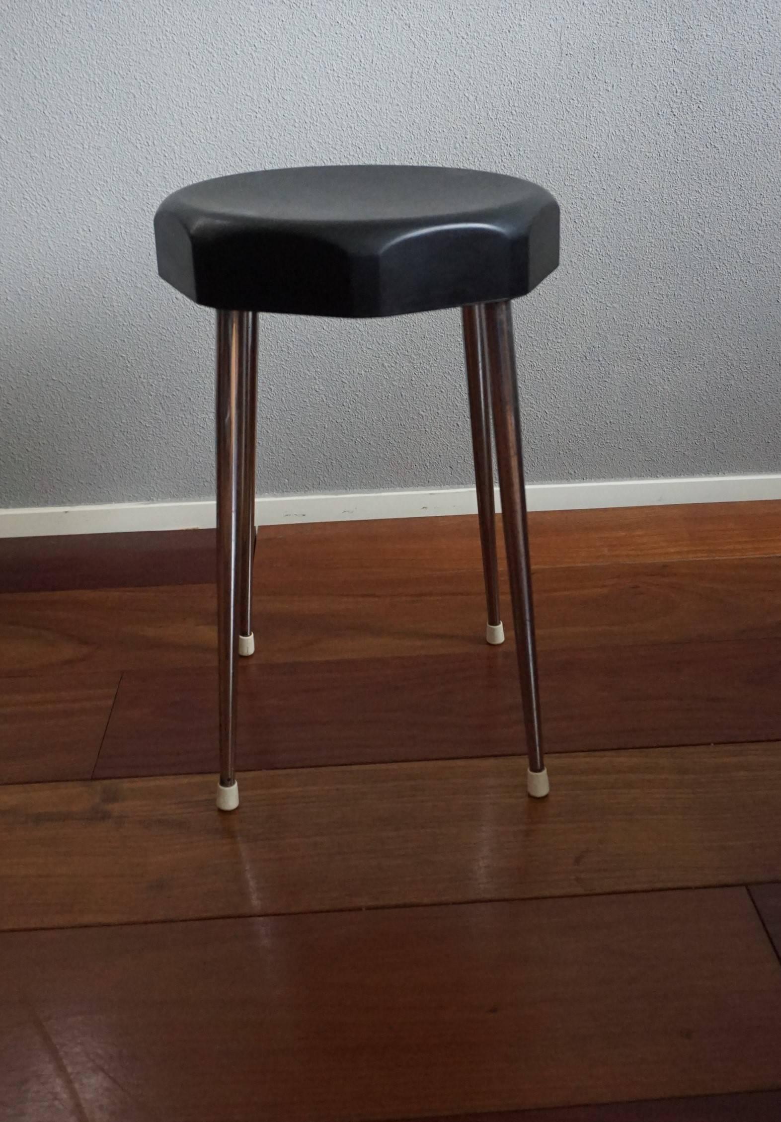 Midcentury Design Stool Chrome Legs and Bakelite Seat Great Shape and Condition 1