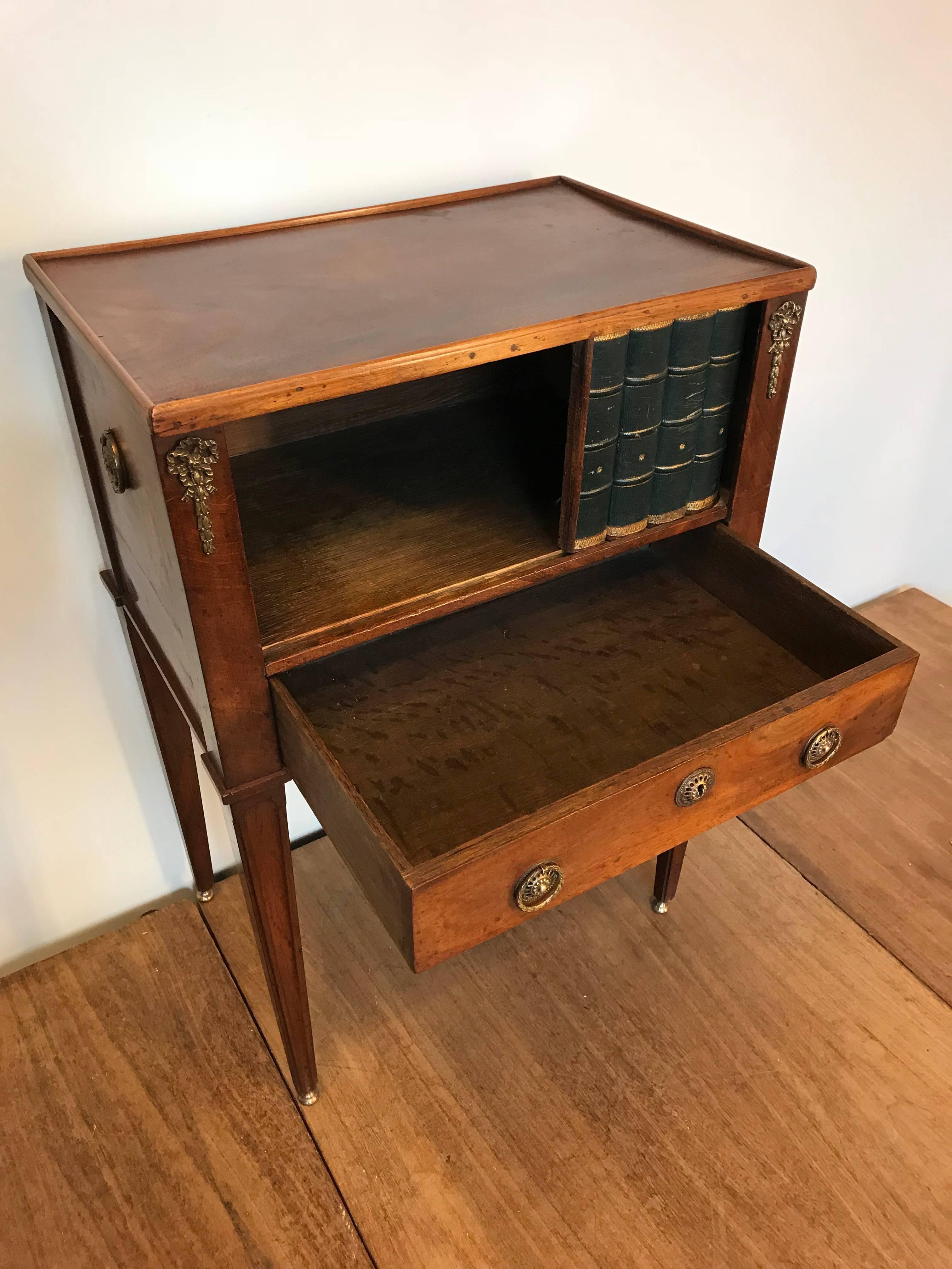 Empire Style Mahogany End Table with Faux Books Rolling Shutter Door and Drawer In Good Condition In Lisse, NL