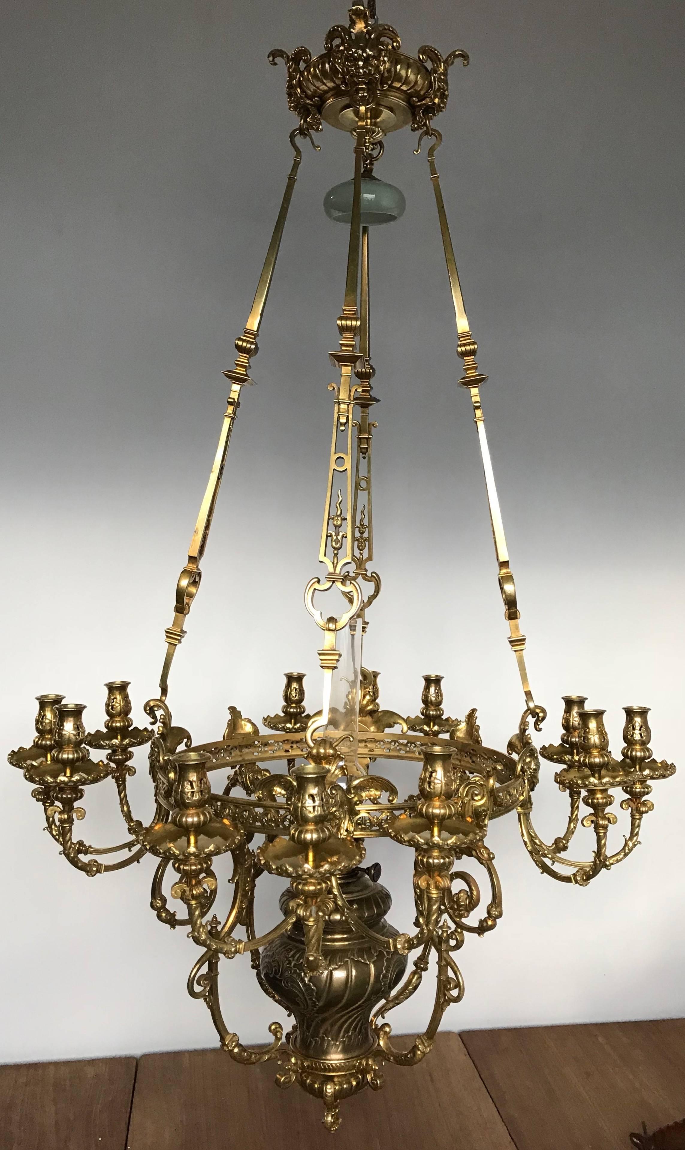 Monumental Large Neo Classical Gilt Bronze Sculptured Oil Lamp Chandelier  For Sale 1