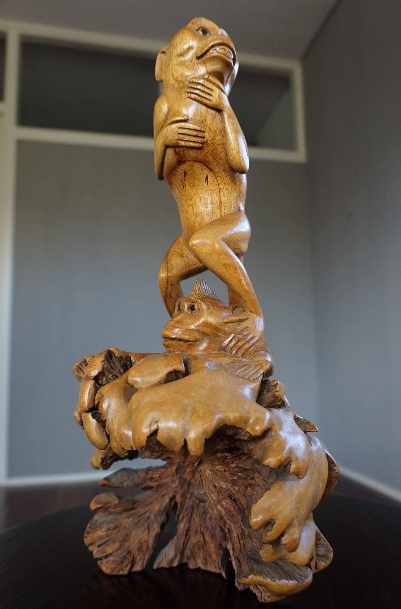 Organic Modern Hand-Carved Wooden Midcentury Two Monkey Sculpture Out of Tropical Tree Trunk For Sale