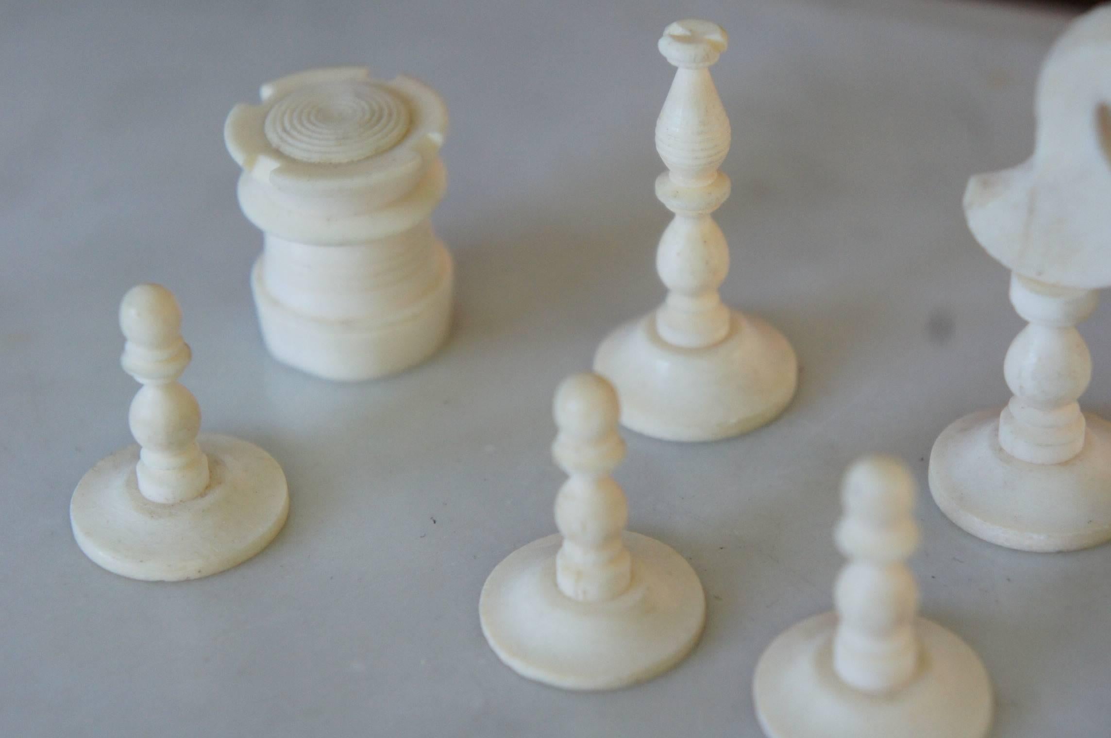 Hand-Crafted Antique Late 19th Century Hand-Carved Bone Small Size Chess Pieces for Travelers For Sale