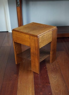 1920s Solid Tiger Oak Art Deco, Mission Style End Table or Occasional Table