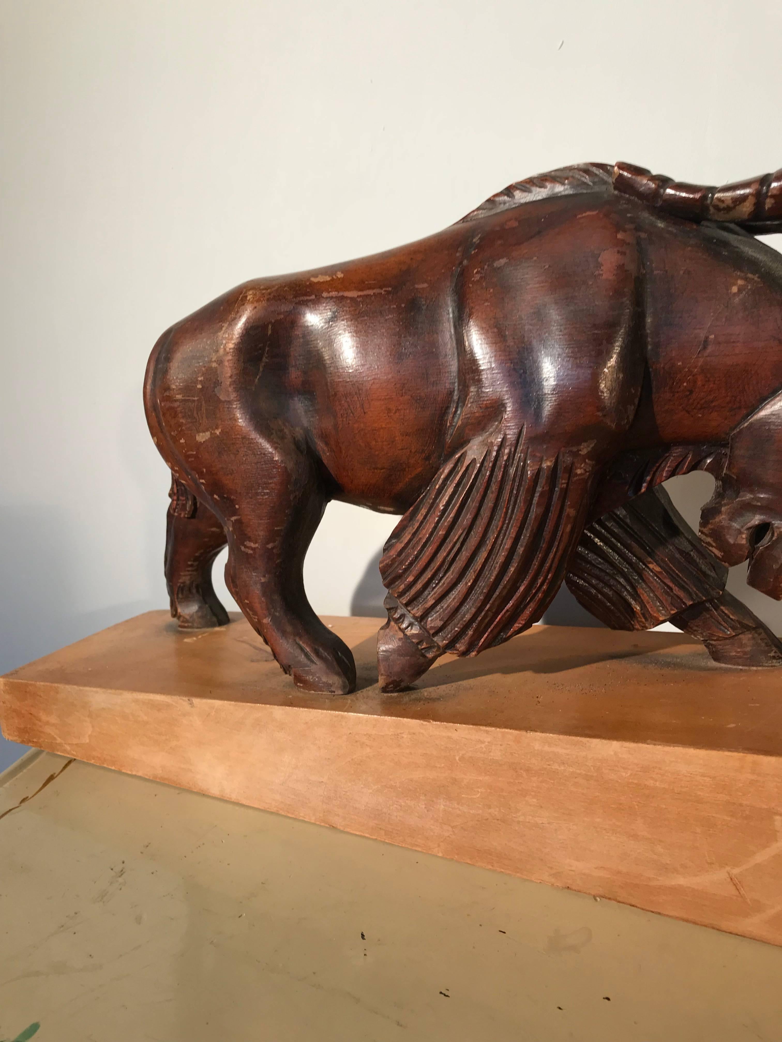 20th Century Large & Impressive Hand-Carved Wooden Pair of Fighting Ram Sculpture Bookends For Sale