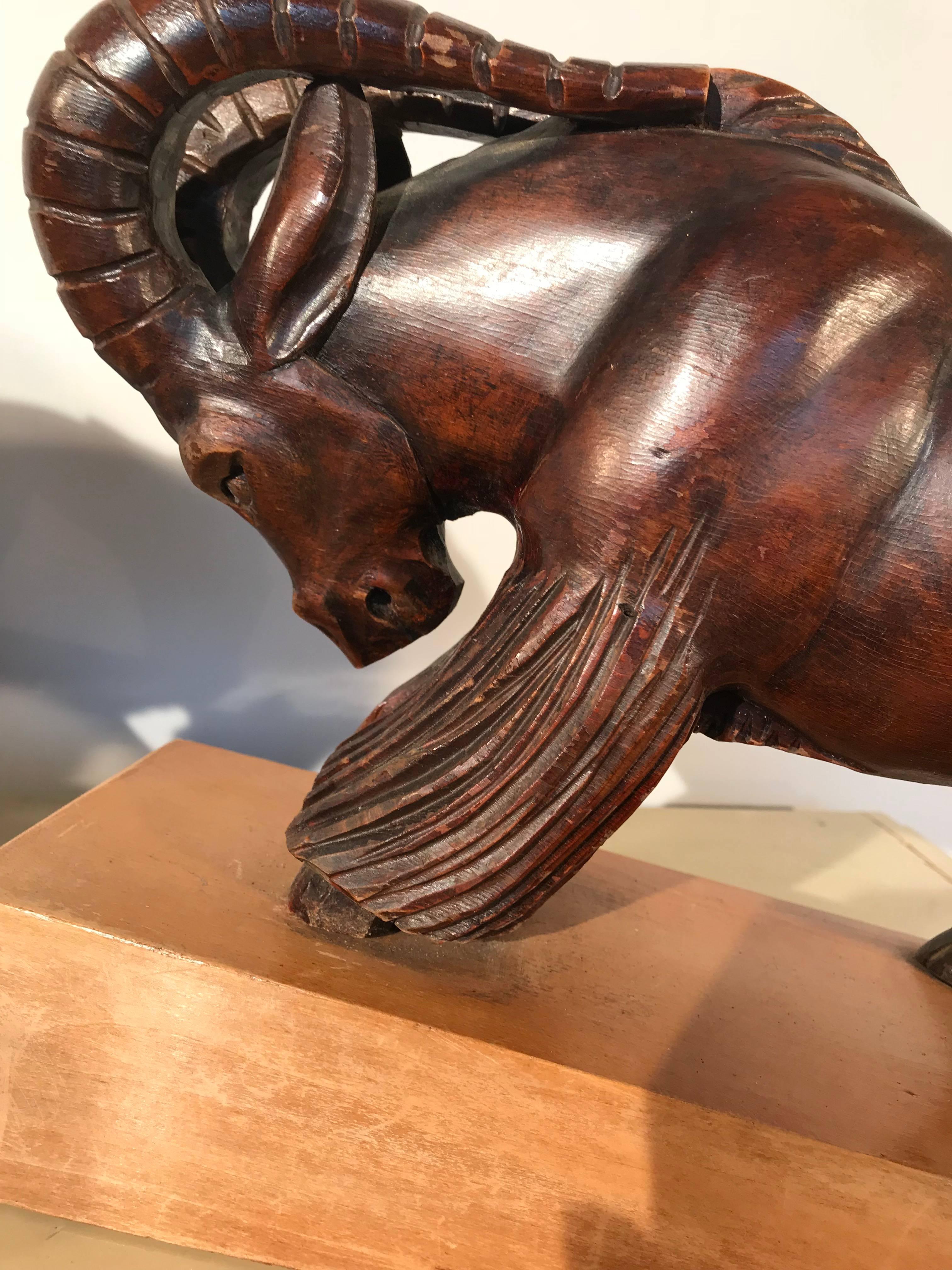 Large & Impressive Hand-Carved Wooden Pair of Fighting Ram Sculpture Bookends For Sale 2