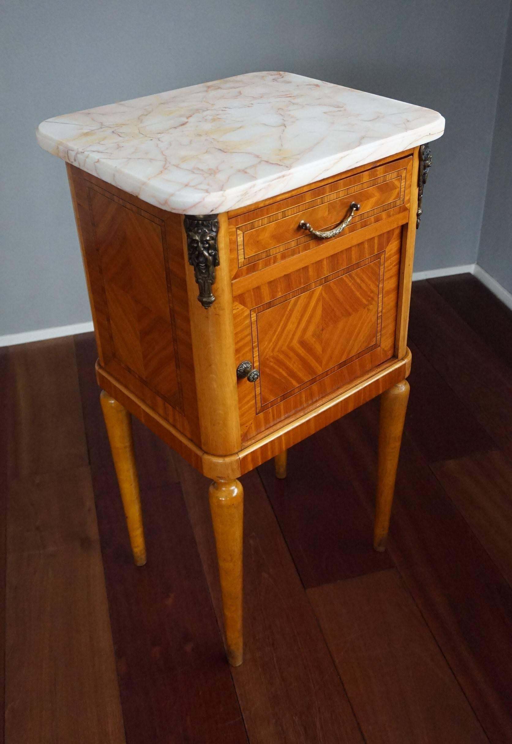 French Antique Pair of Kingwood & Inlaid Satinwood Bedside Cabinets / Nightstands