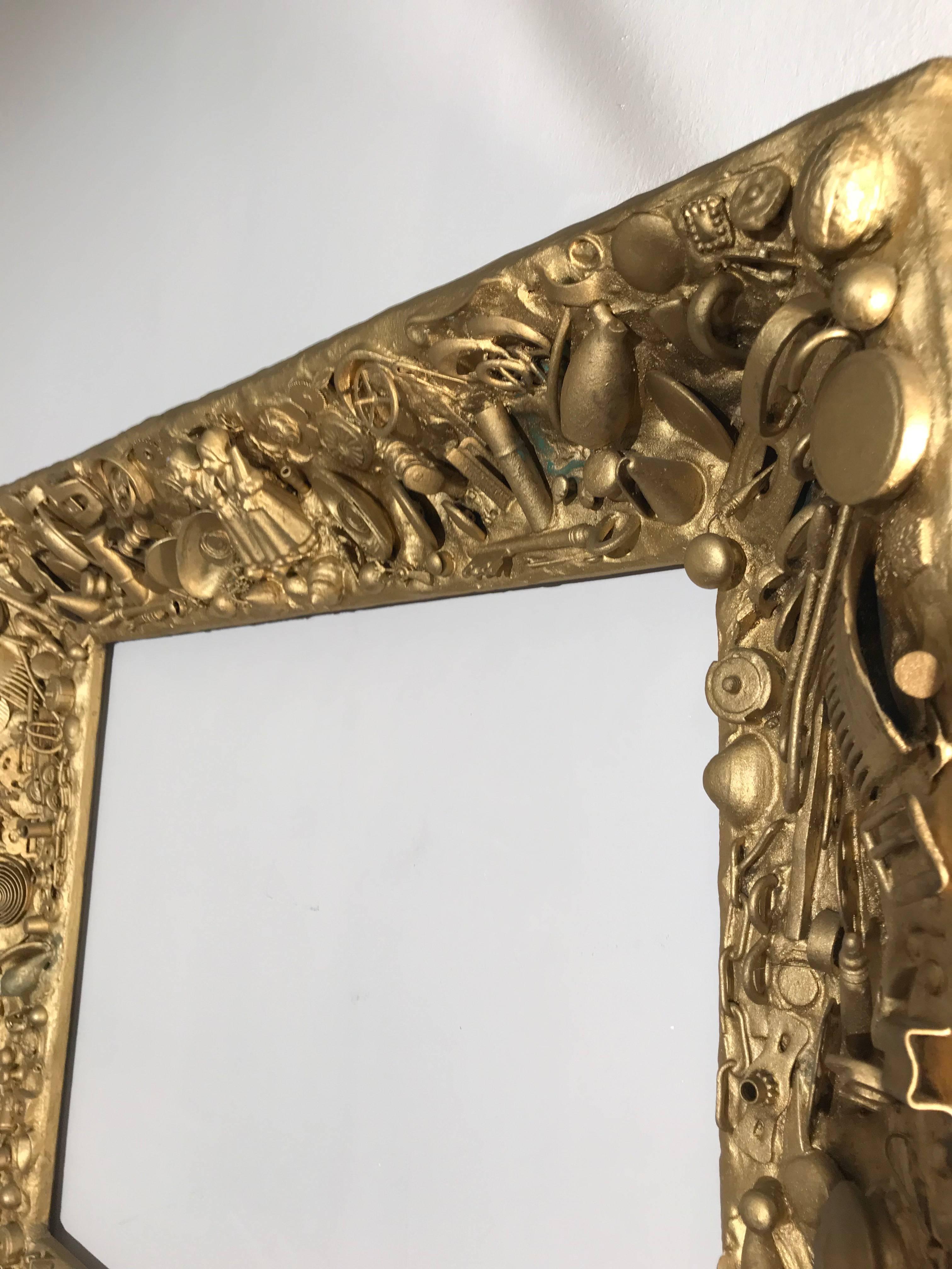 Moderne Rare Vintage Gold Colored Collecting Fine Art Mirror or Picture Frame (Miroir ou cadre d'image de collection) en vente