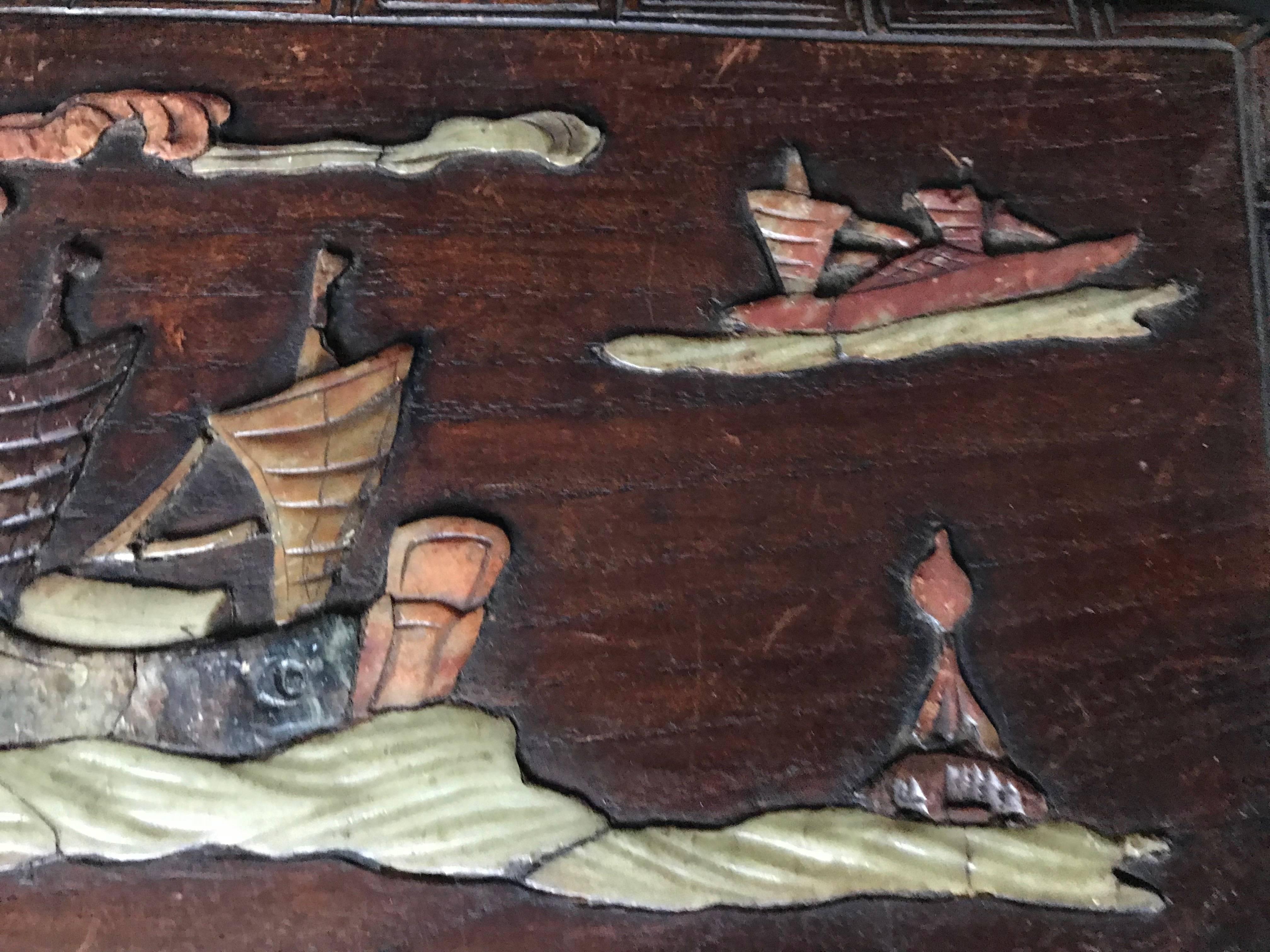 Antique Hand-Carved Chestnut Box in Asian Bamboo Style Inlaid with Soapstone In Good Condition For Sale In Lisse, NL