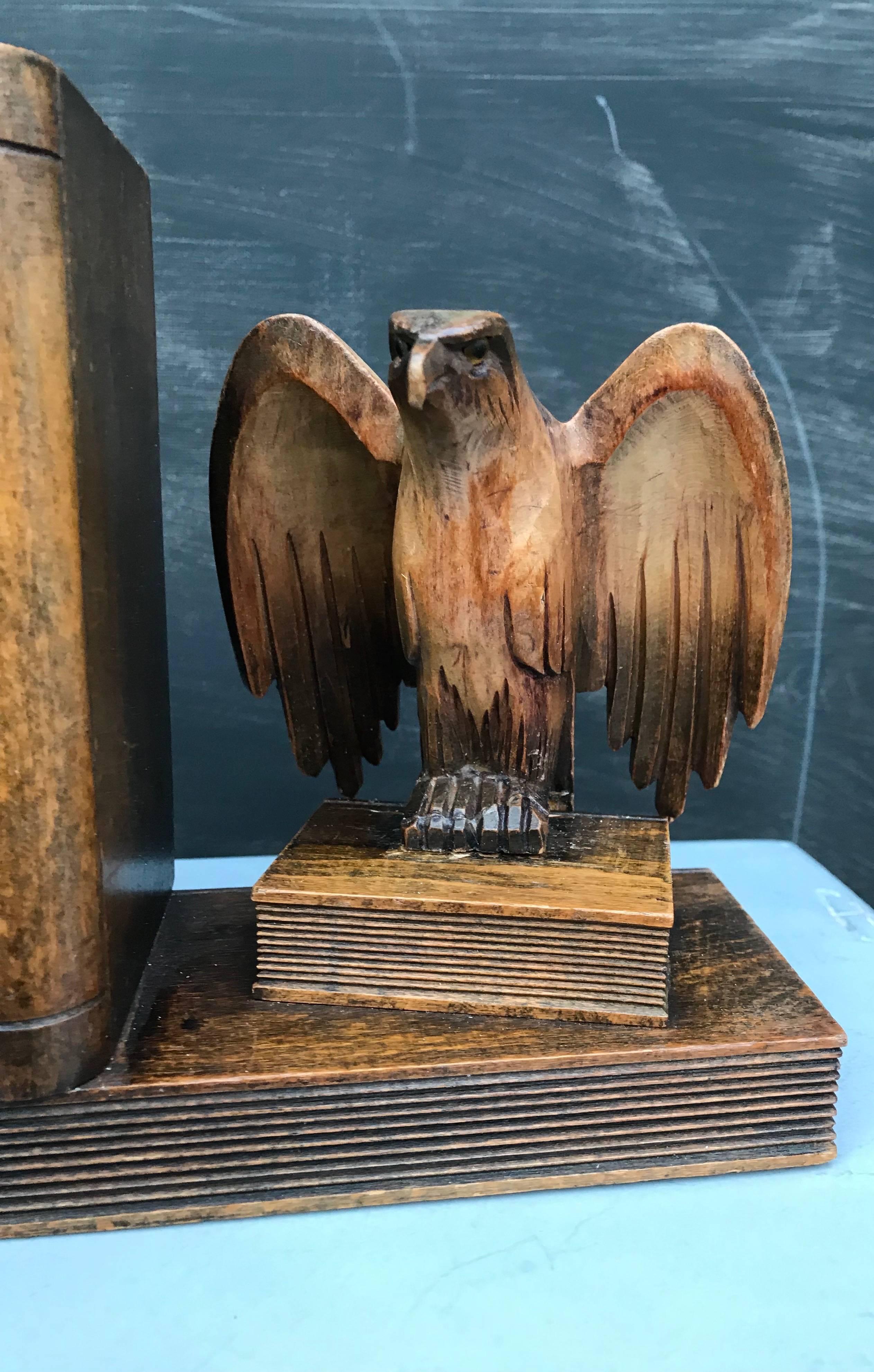 Art Deco Rare Early 1900s Hand-Carved Solid Wood Pair of Winged American Eagle Bookends