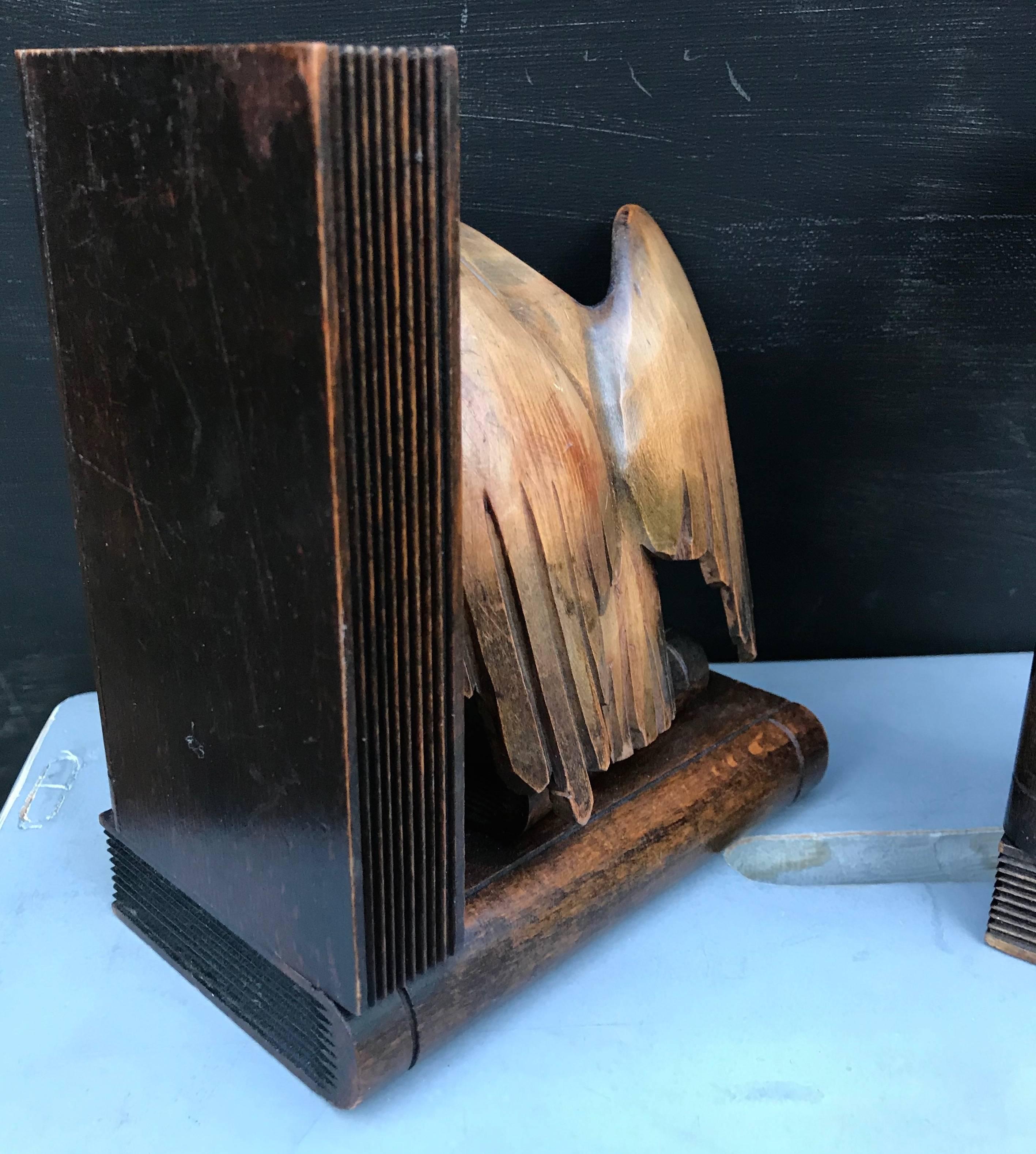 Rare Early 1900s Hand-Carved Solid Wood Pair of Winged American Eagle Bookends 1