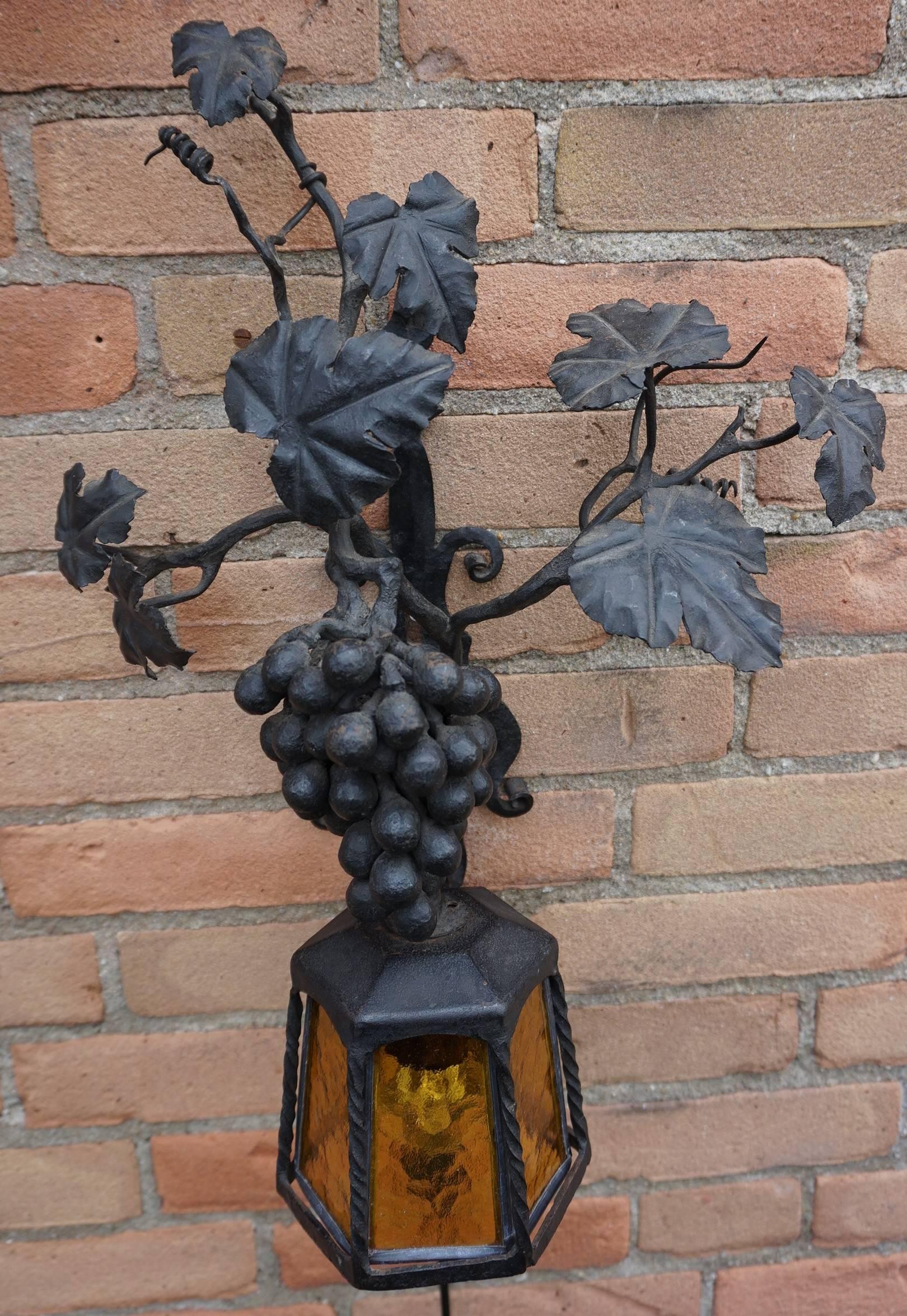 Stained Glass Arts and Crafts Wrought Iron Bunch of Grapes Wall Sconce / Wine Theme Lamp