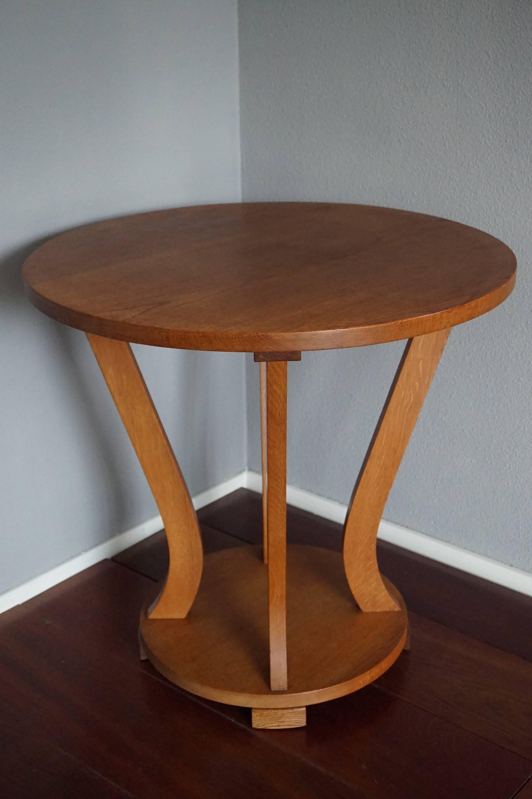 Hand-Crafted Early 20th Century, Circular Oak Art Deco Coffee Table or Side Table, 1920s