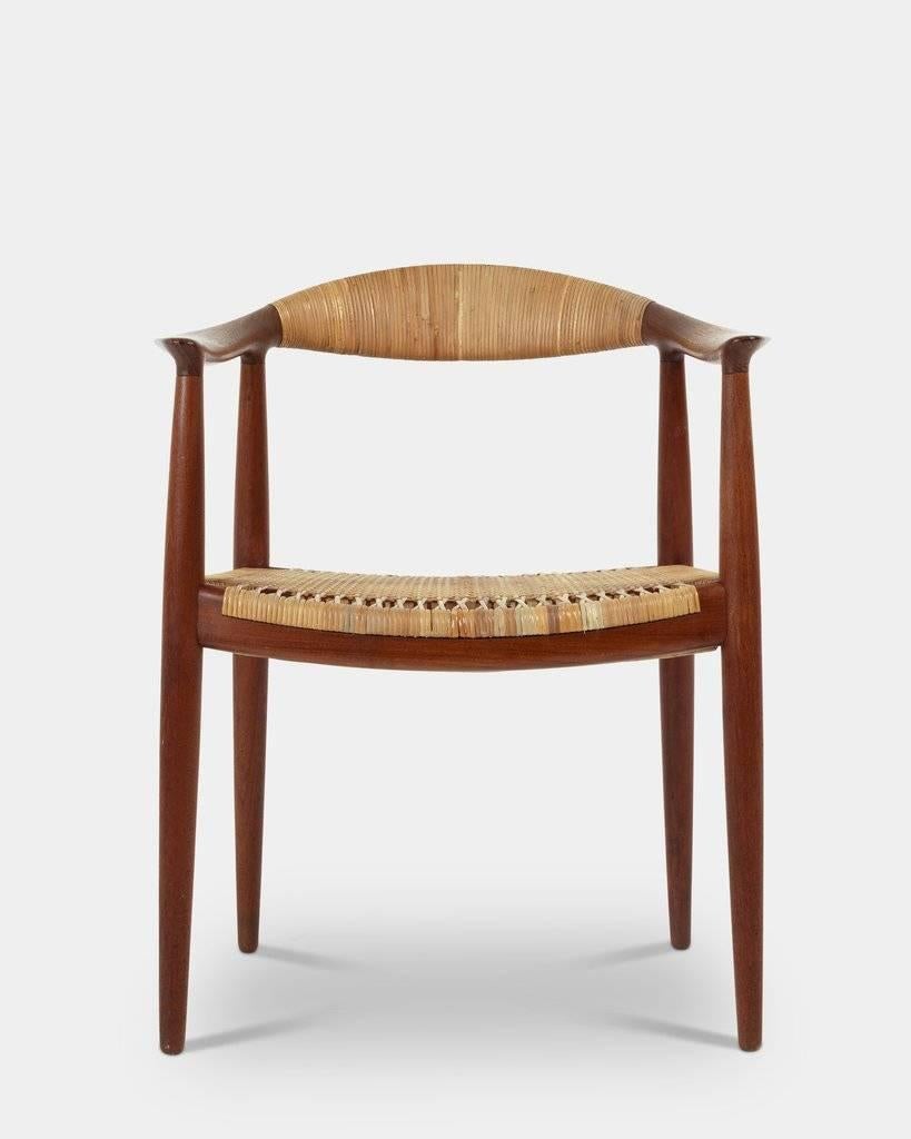 Scandinavian Modern Pair of the Chairs by Hans J. Wegner