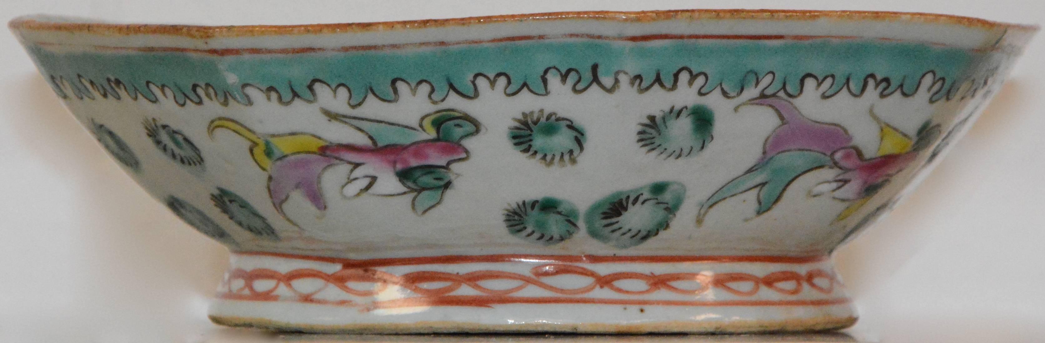 Achteckige Schale aus asiatischem Porzellan:: um das frühe 19 (Chinesischer Export)
