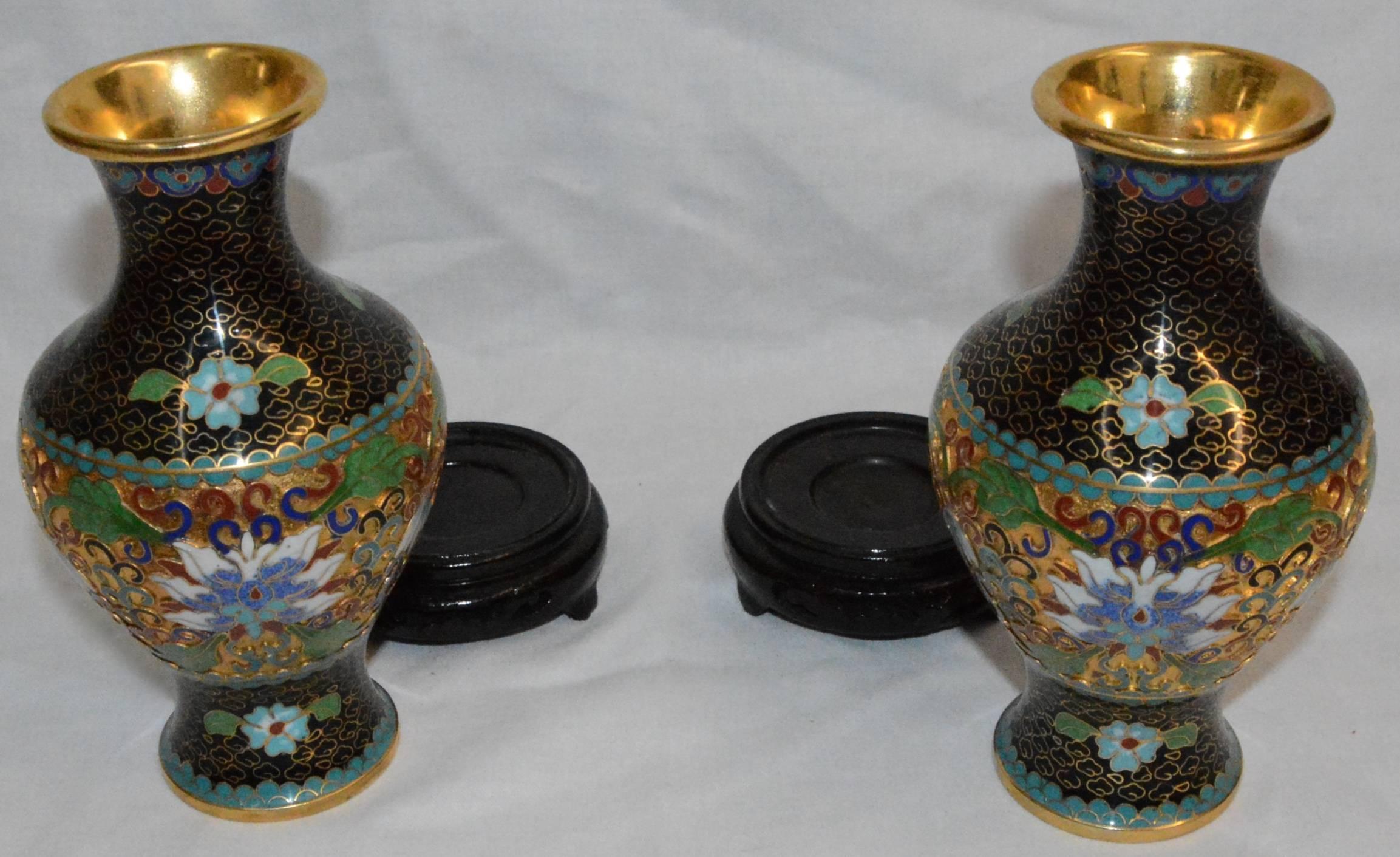 chinese wooden stands for vases