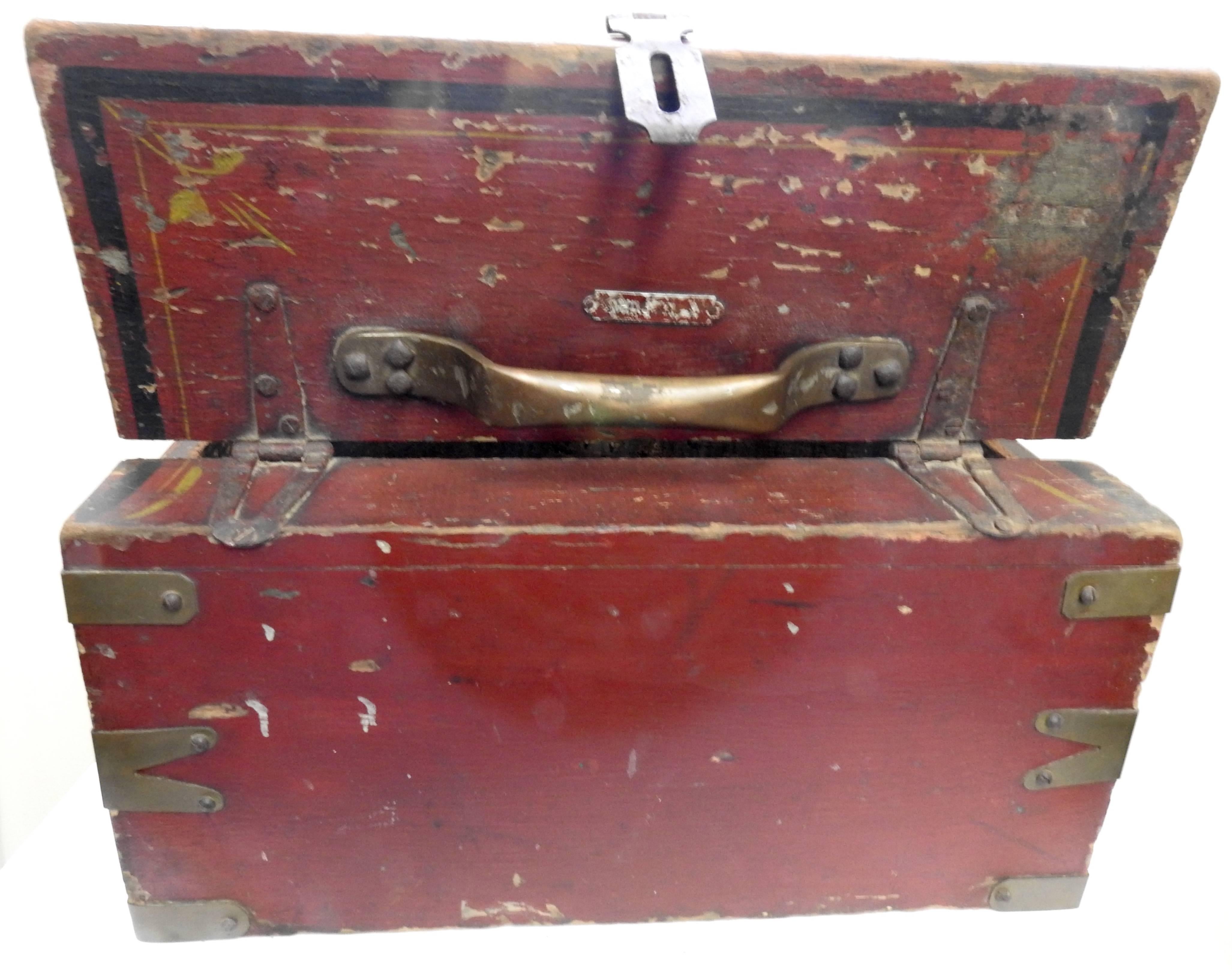 Primitive Wooden Tool Box Hand Painted For Sale 1