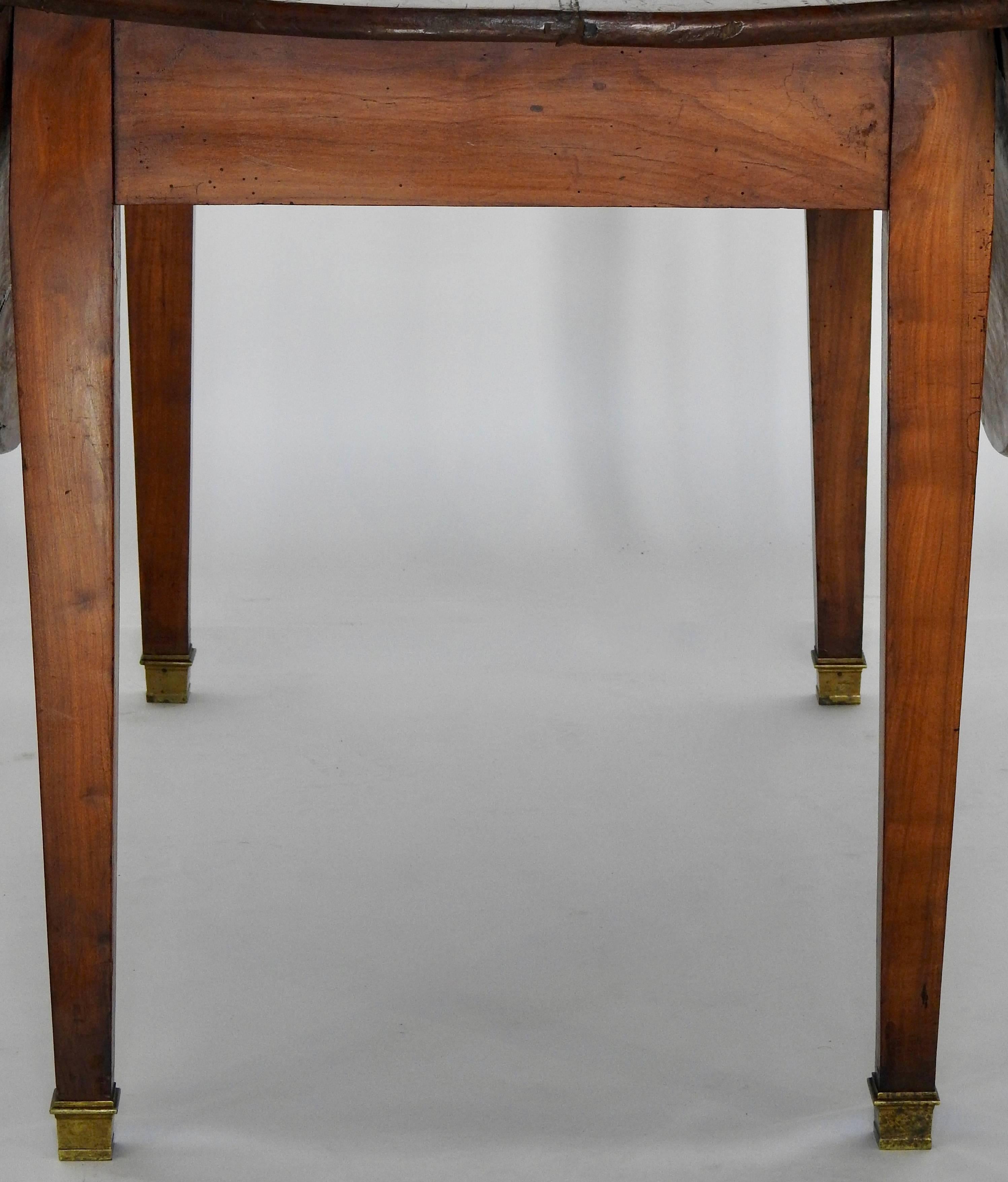 Late 18th Century Italian Walnut Drop-Leaf Table In Good Condition In Cookeville, TN