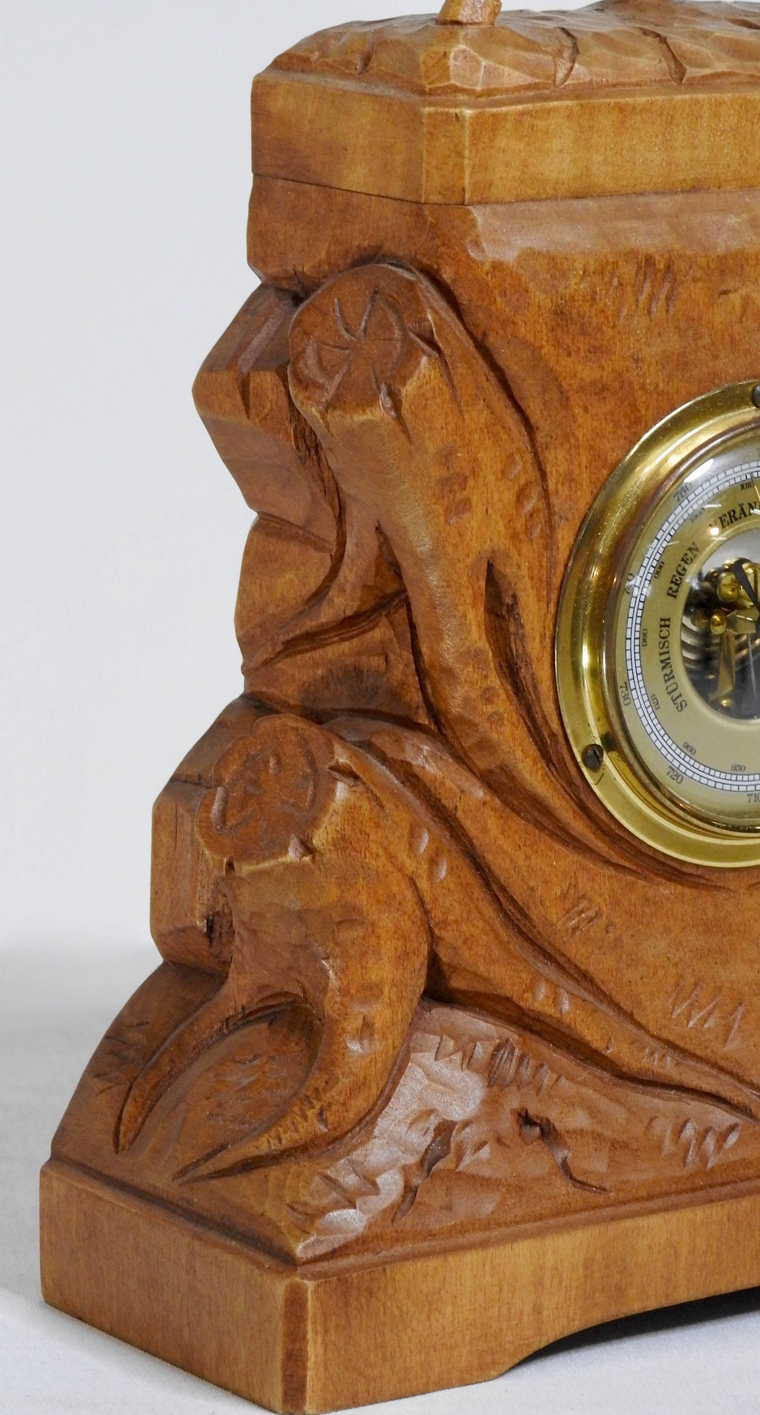 A German hand carved beechwood equine barometer. This German-marked barometer sits in a hand carved beech case surmounted by a horse. The name “Simon Hansel” is stamped on the back. Barometer is in working order.

  