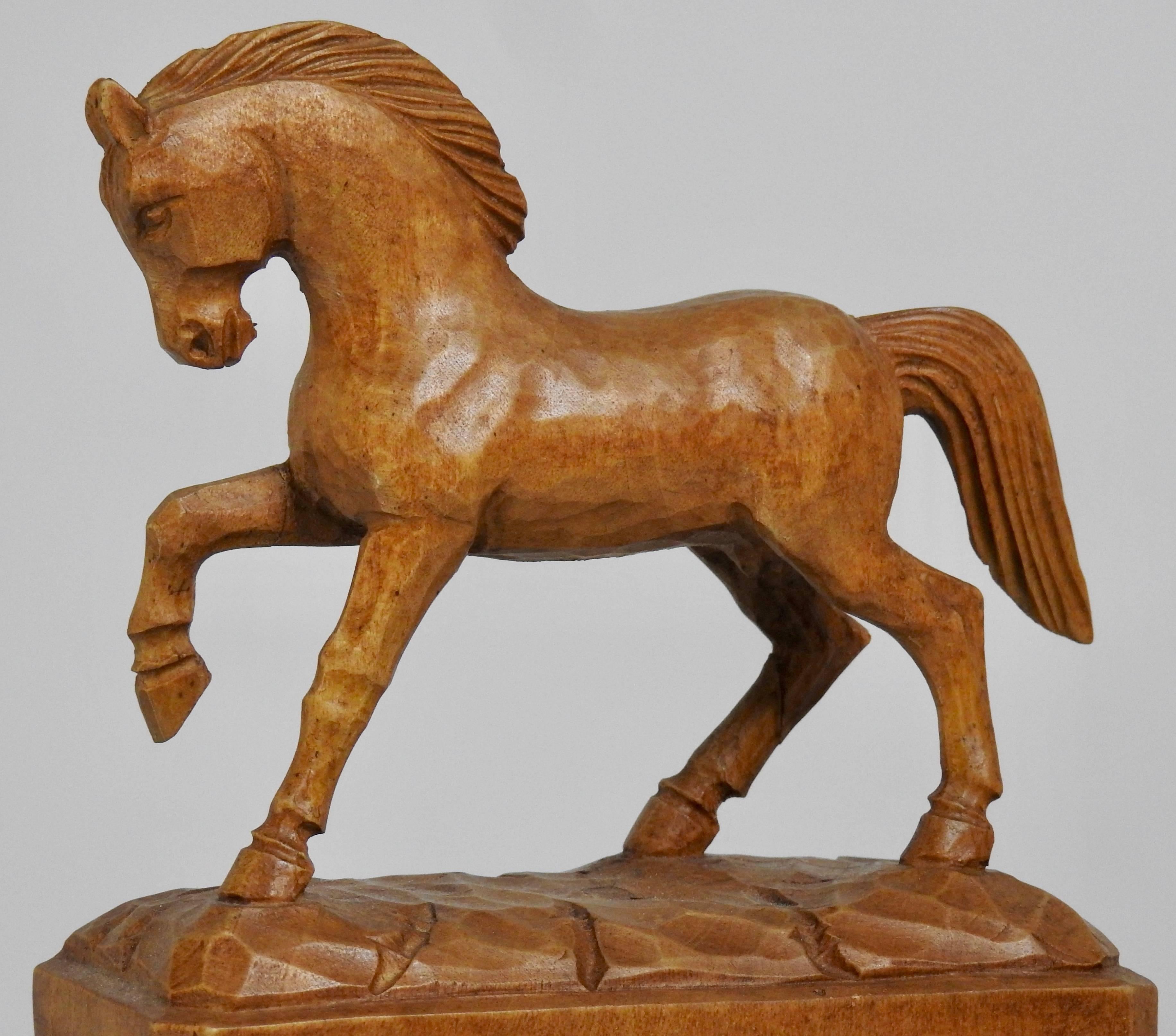 German Hand Carved Beechwood Equine Barometer In Good Condition For Sale In Cookeville, TN